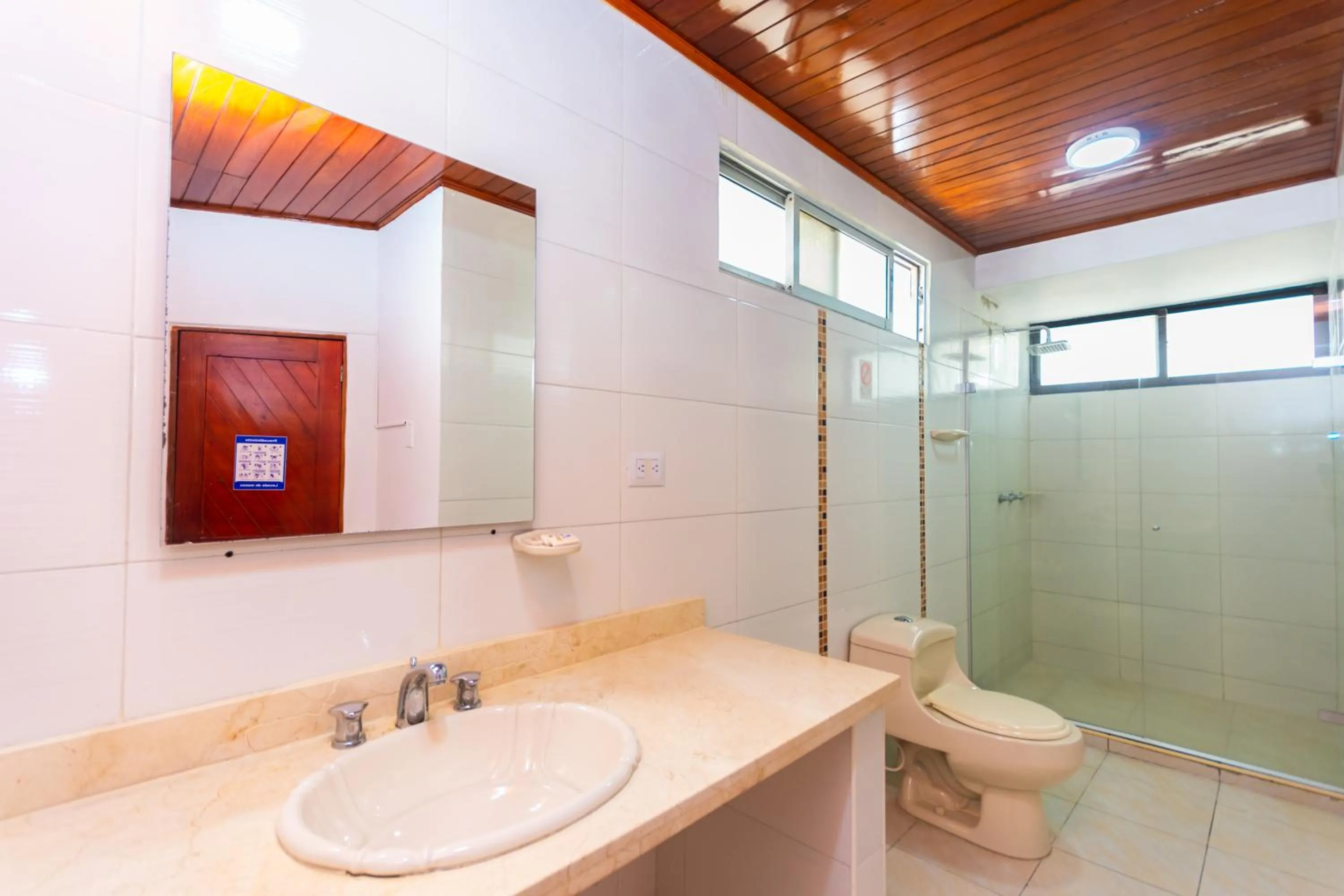 Shower in Hotel Med Suites 94