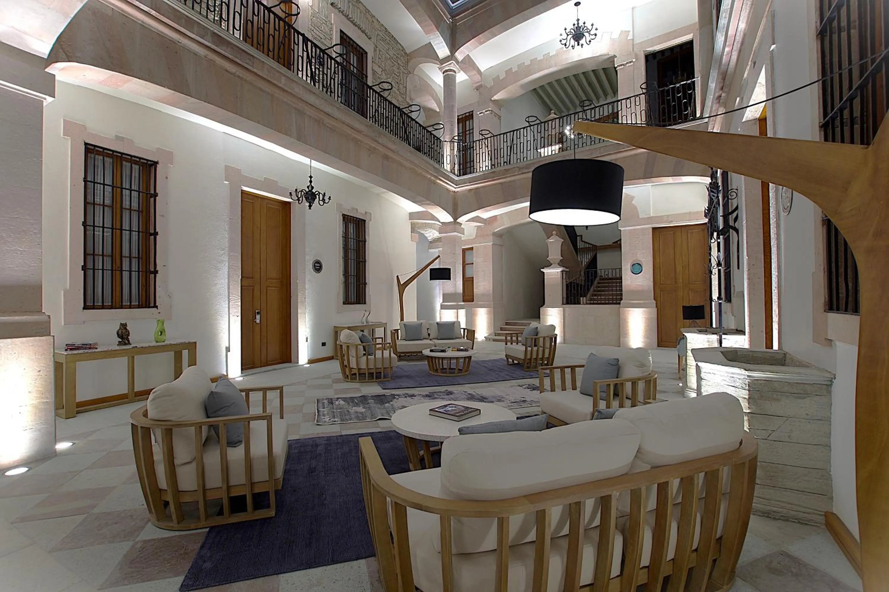 Inner courtyard view in Nueve 25 Hotel Boutique