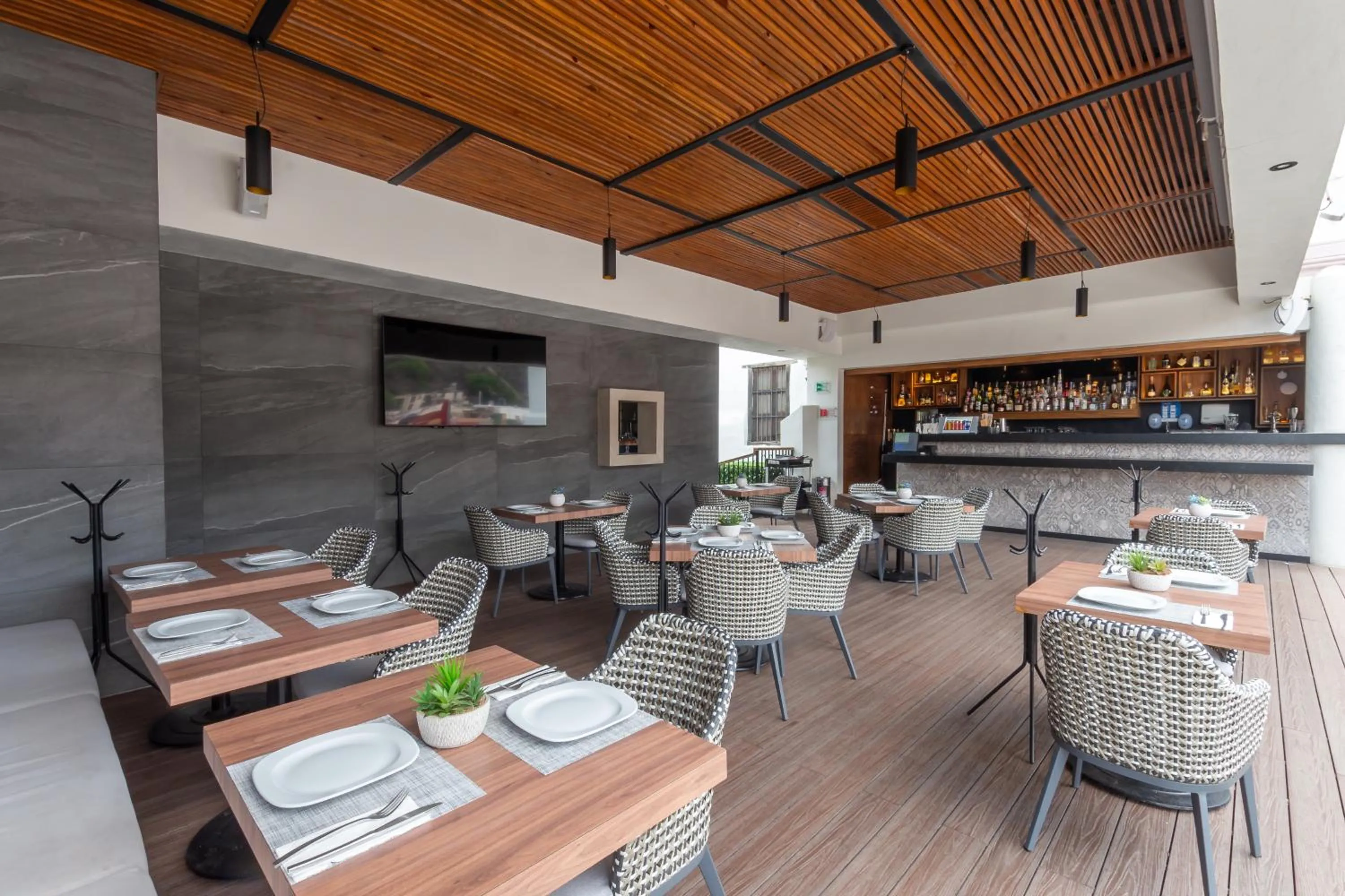 Restaurant/places to eat in Nueve 25 Hotel Boutique