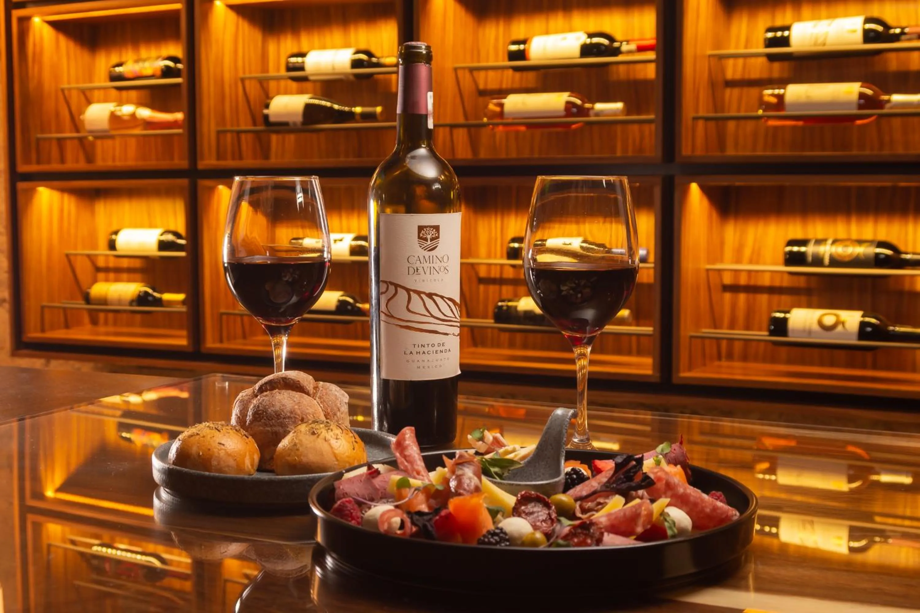 Alcoholic drinks in Nueve 25 Hotel Boutique