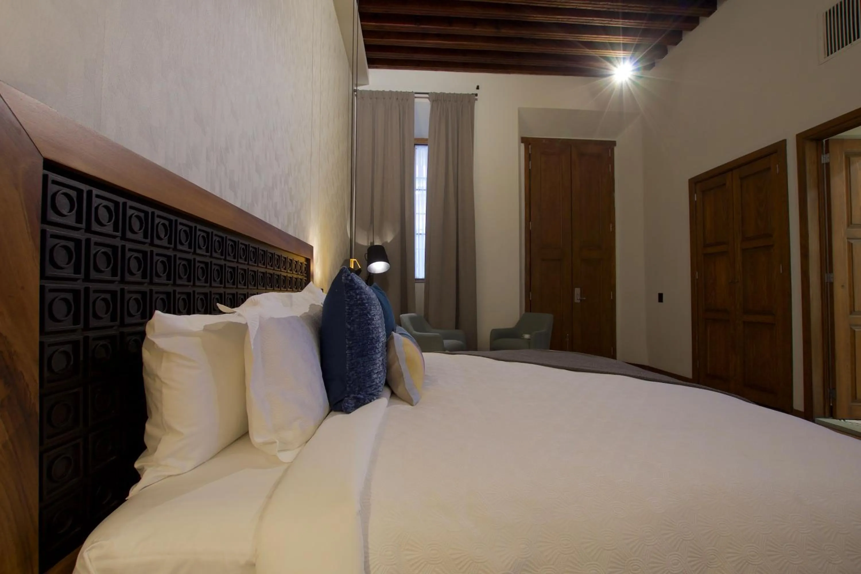 Photo of the whole room, Bed in Nueve 25 Hotel Boutique