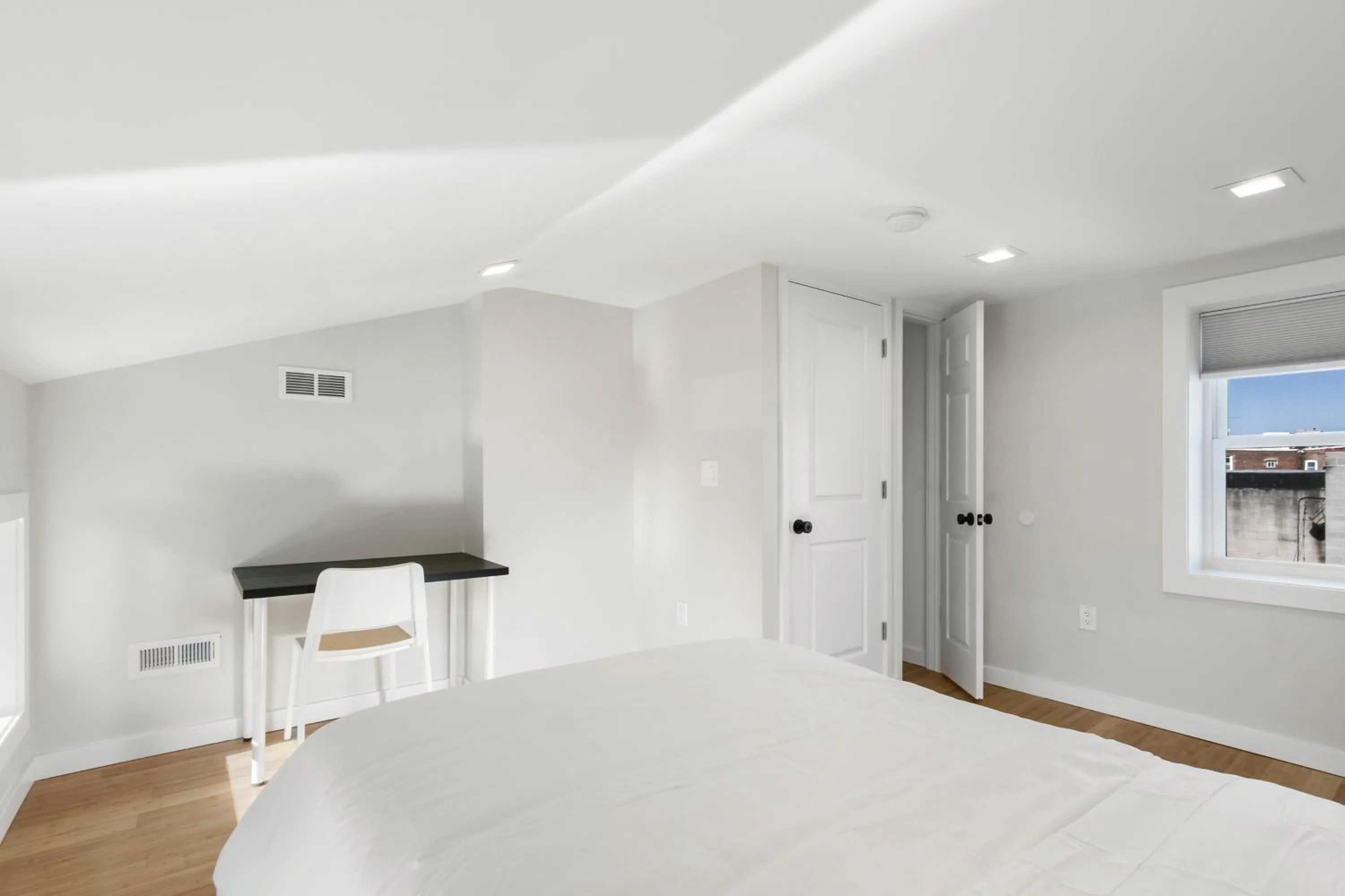 Bedroom in Cozy Ba Townhome Near Little Italy I Fells Point