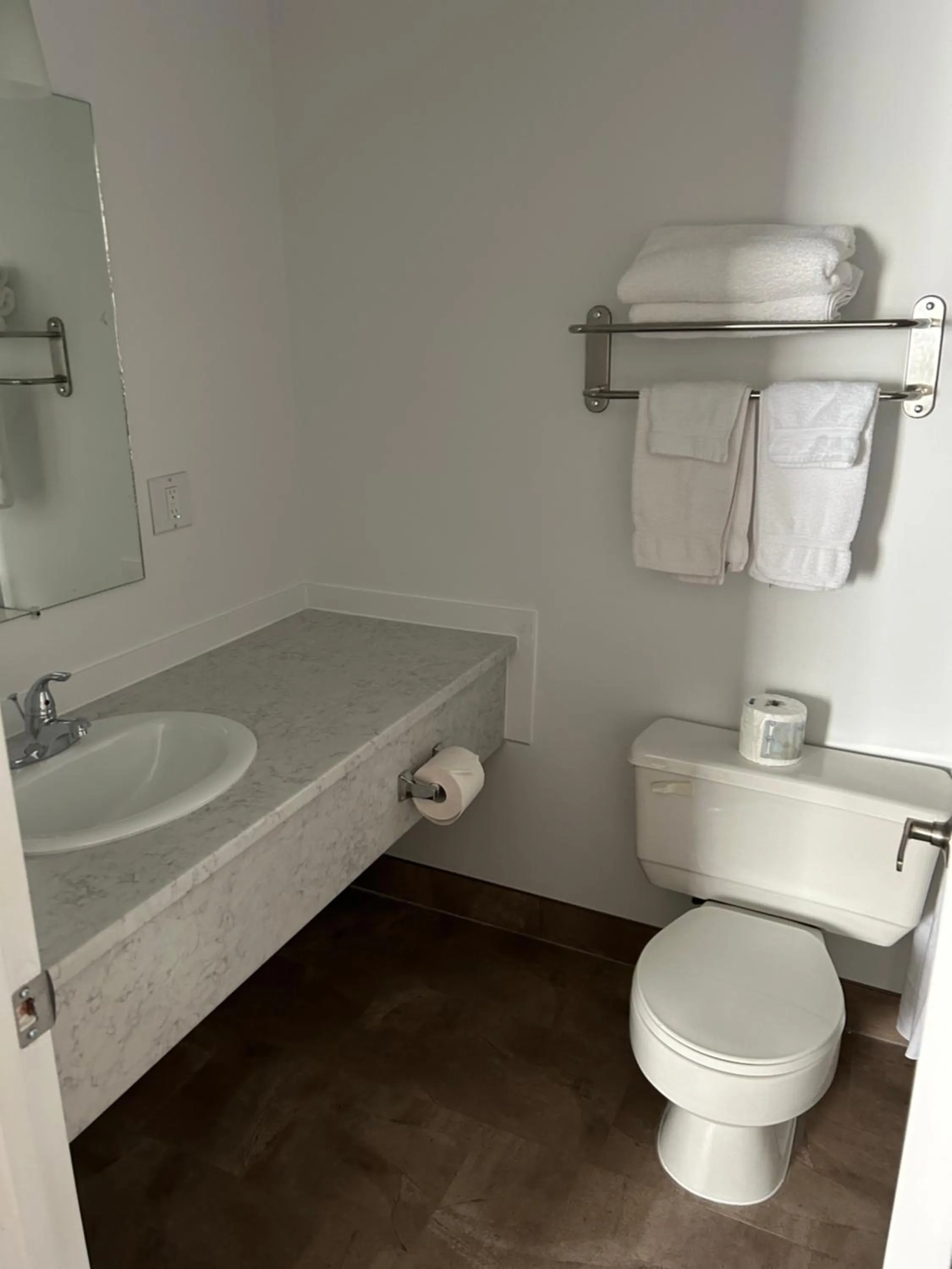 Bathroom in Anavada Inn & Suites - Grande Prairie