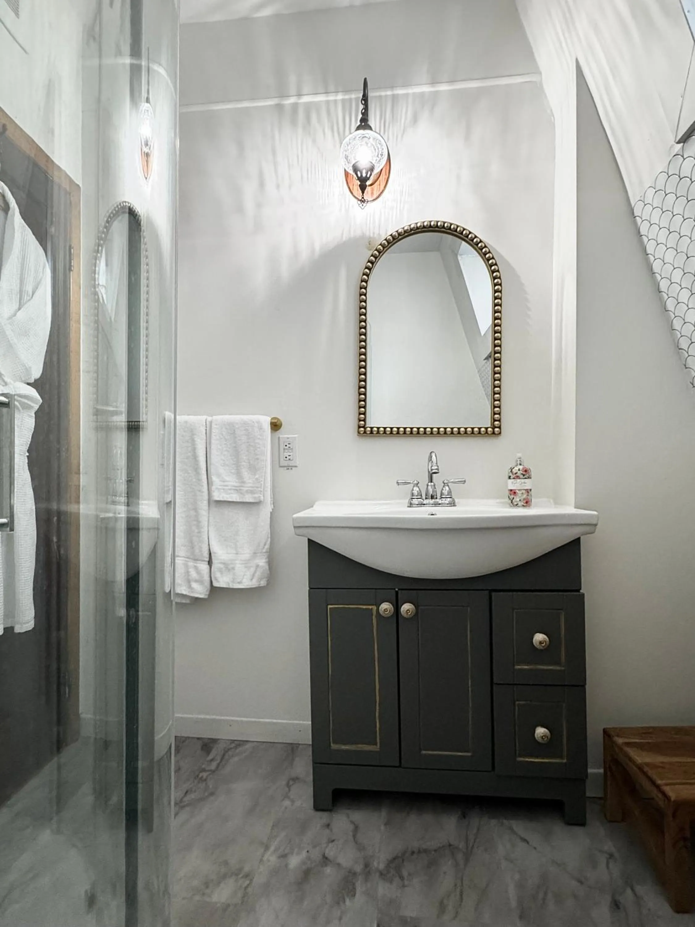 Bathroom in Royal Hotel Sydney