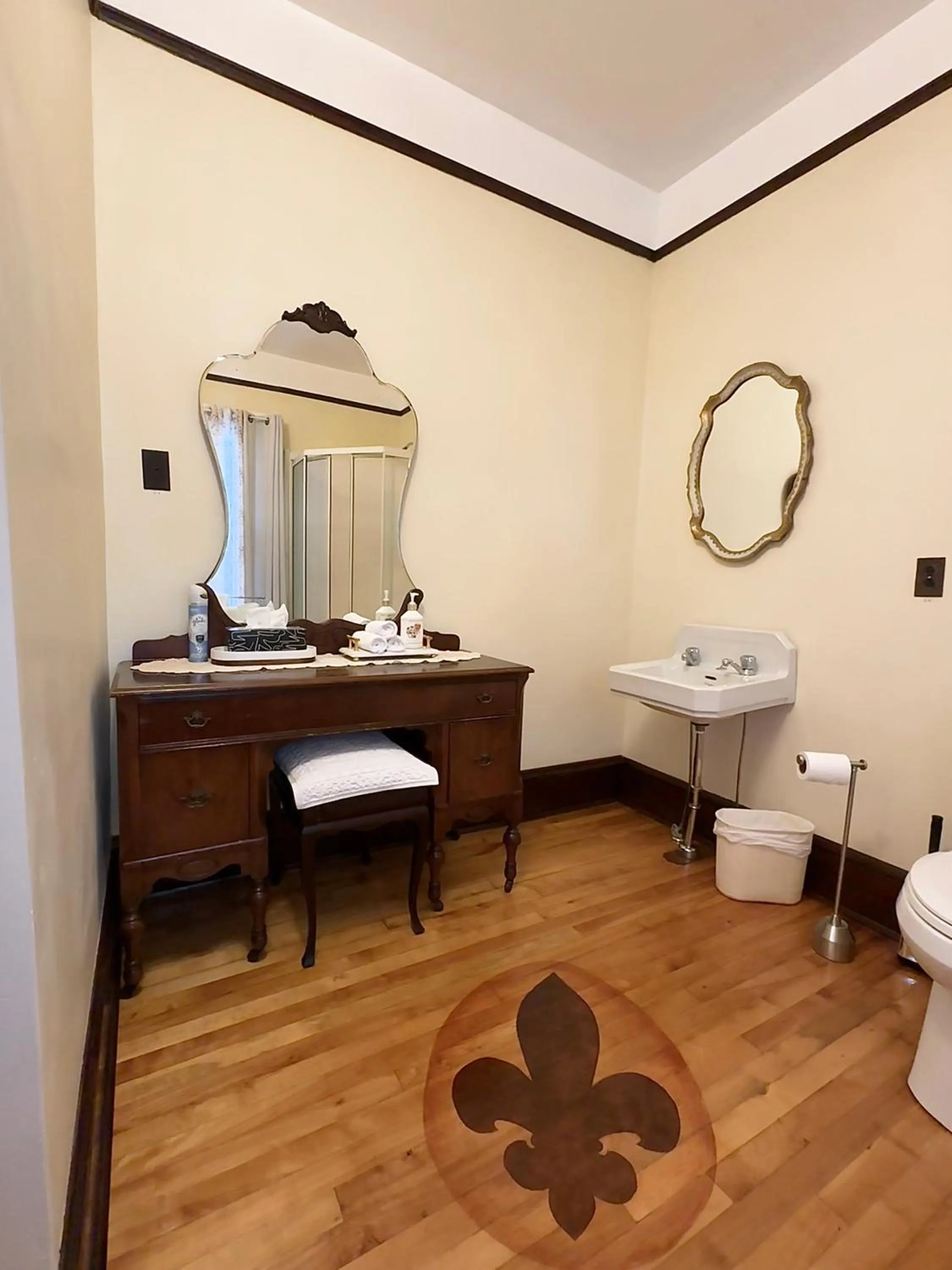 Bathroom in Royal Hotel Sydney