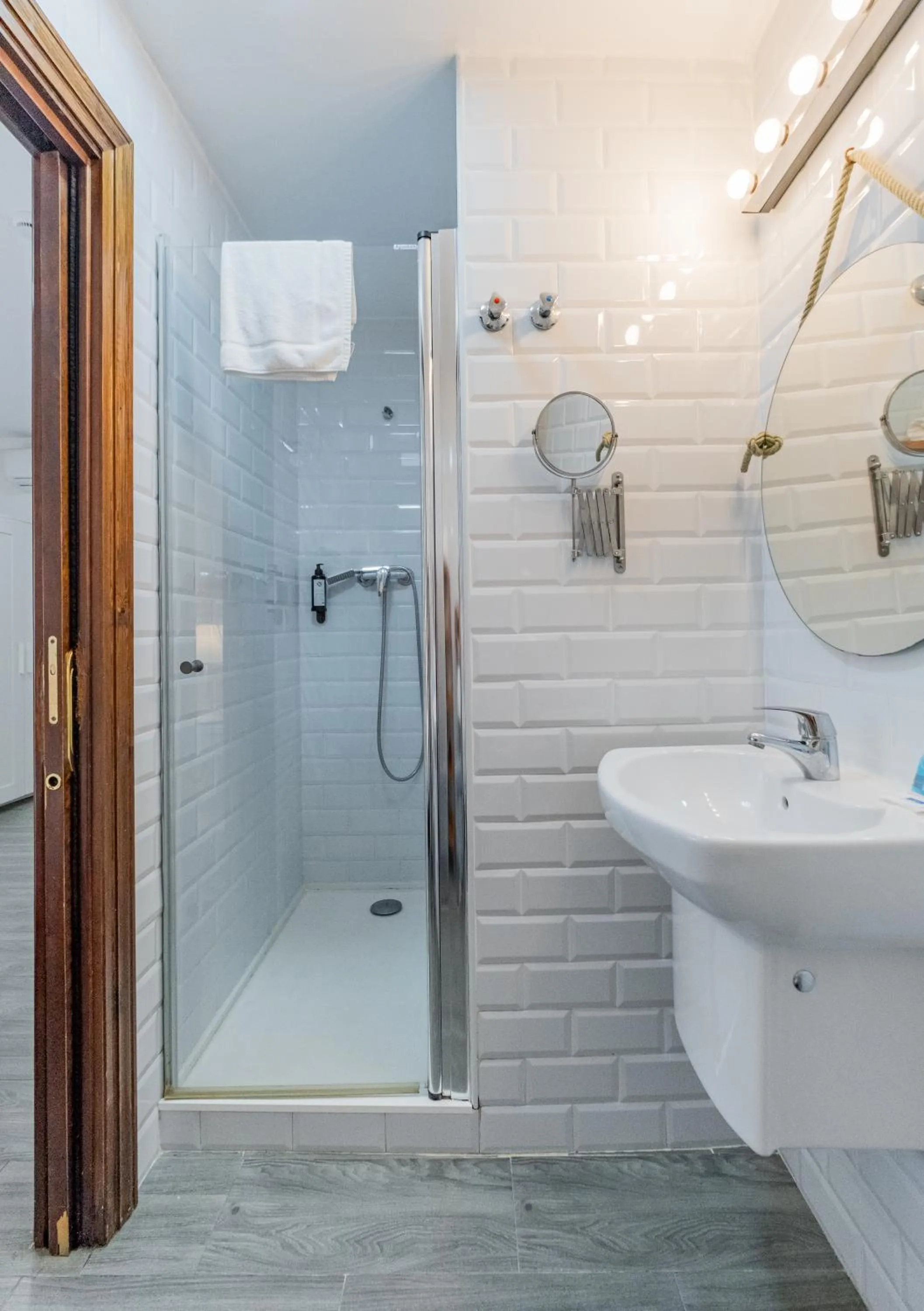 Shower in El Nogal Home