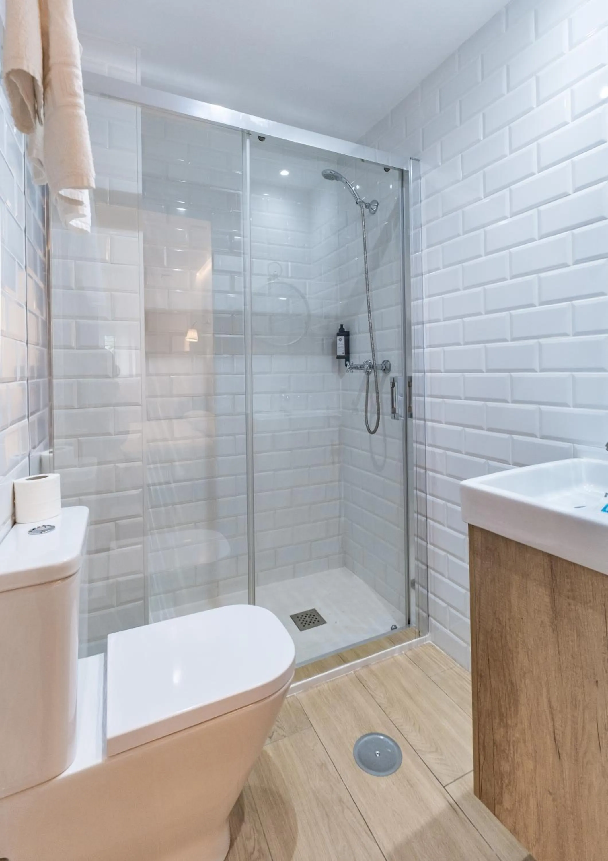 Shower in El Nogal Home