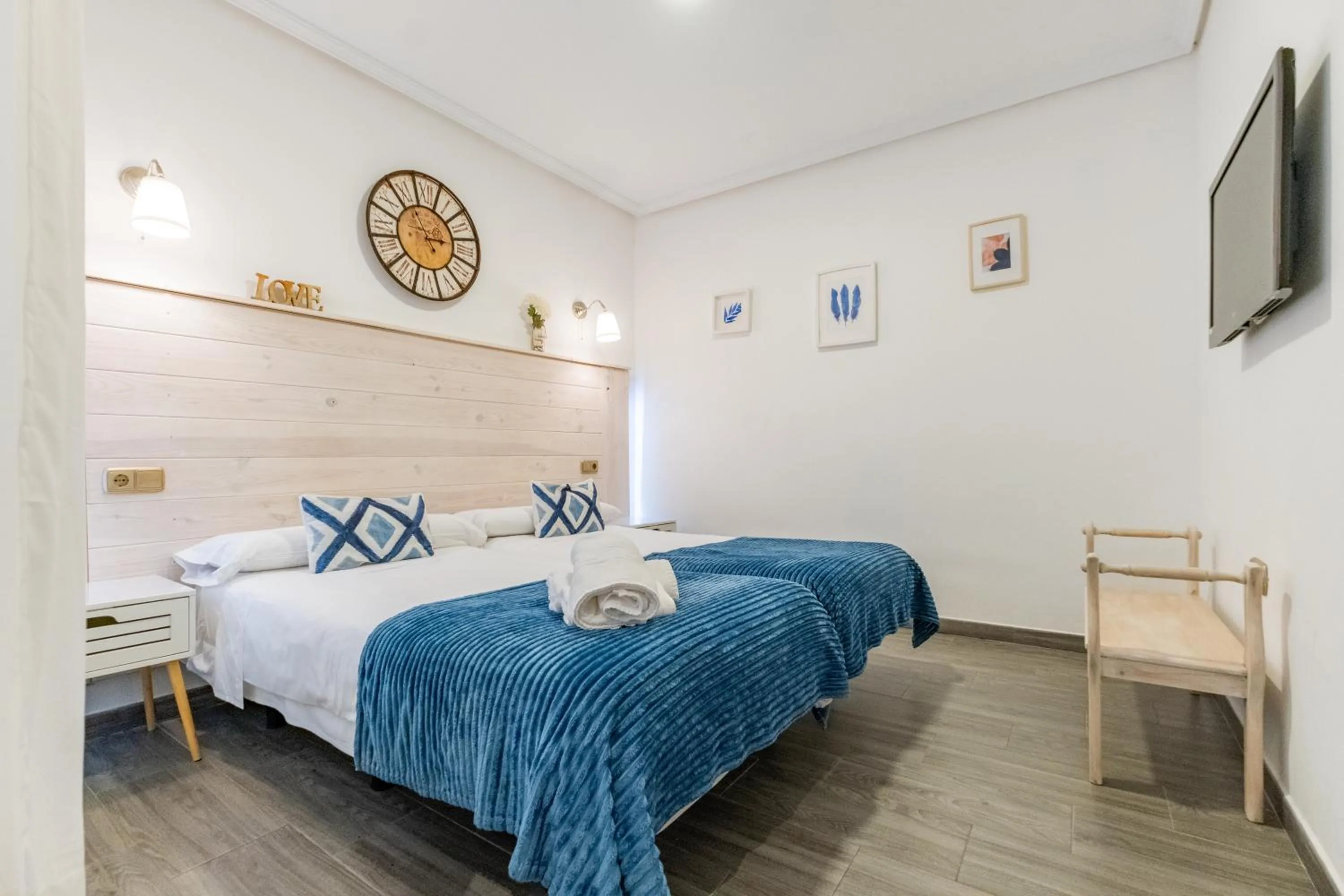 Photo of the whole room, Bed in El Nogal Home