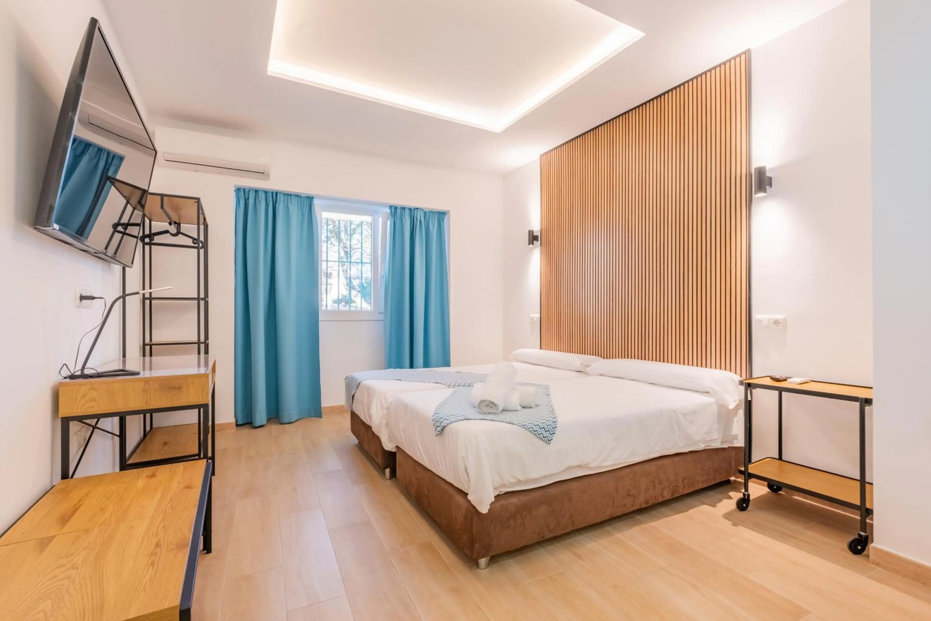 Photo of the whole room, Bed in El Nogal Home