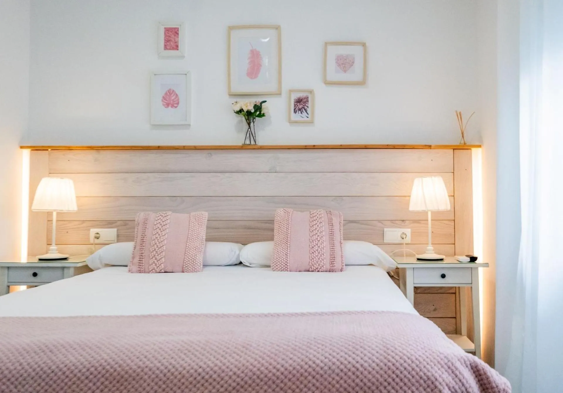 Bedroom, Bed in El Nogal Home