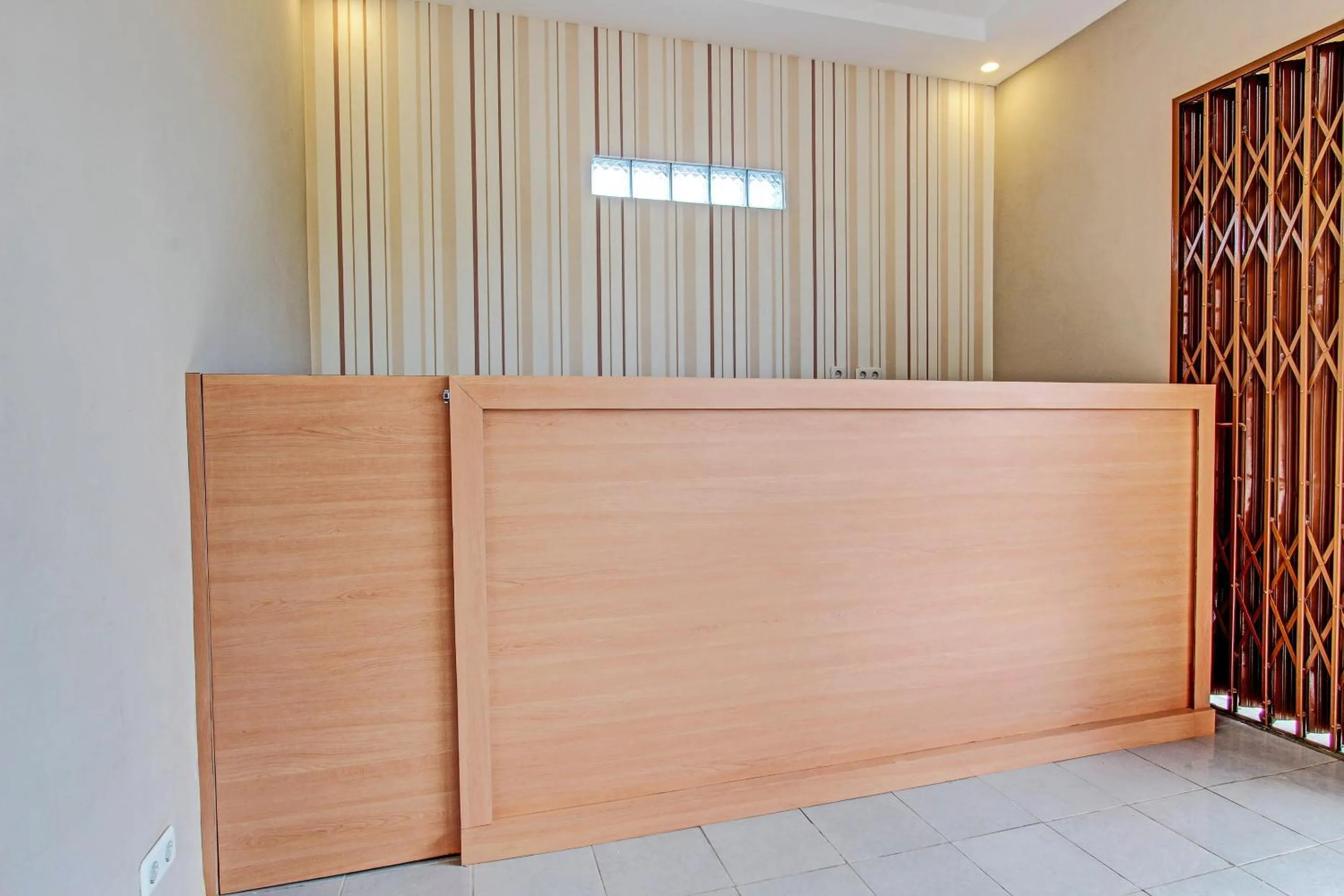 Lobby or reception in Hotel O Guest House Mustika Syariah Near alun alun kota purwokerto