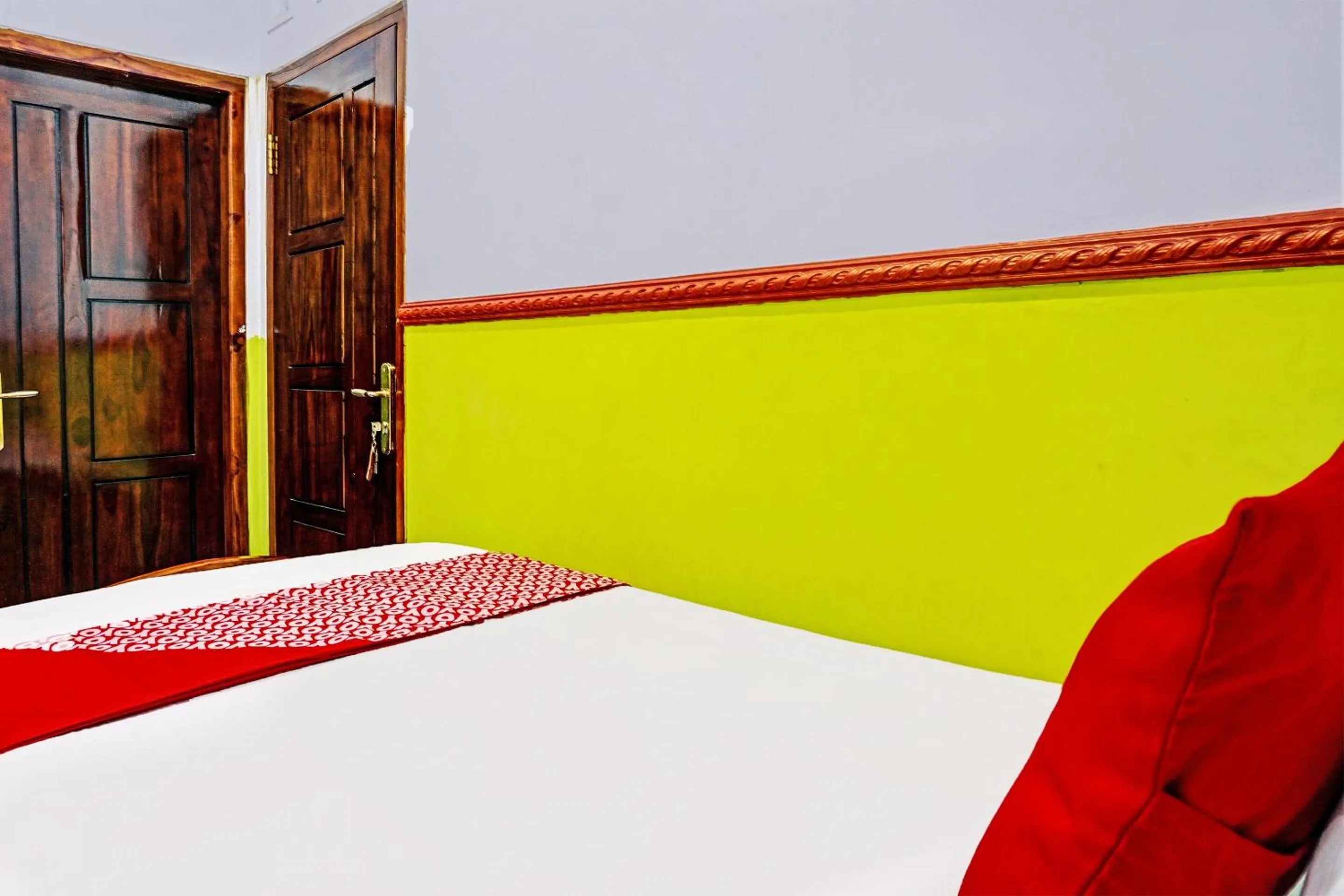 Bedroom, Bed in Hotel O Noril Haromain Homestay Syariah