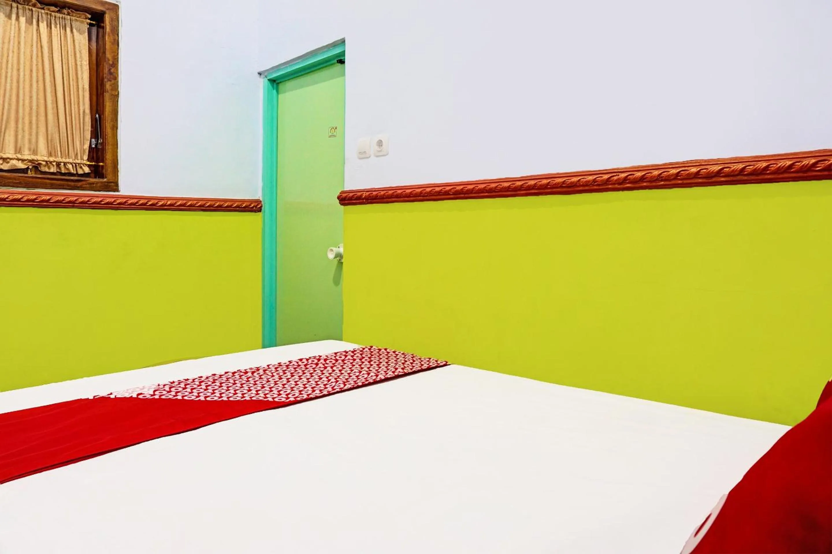 Bedroom, Bed in Hotel O Noril Haromain Homestay Syariah