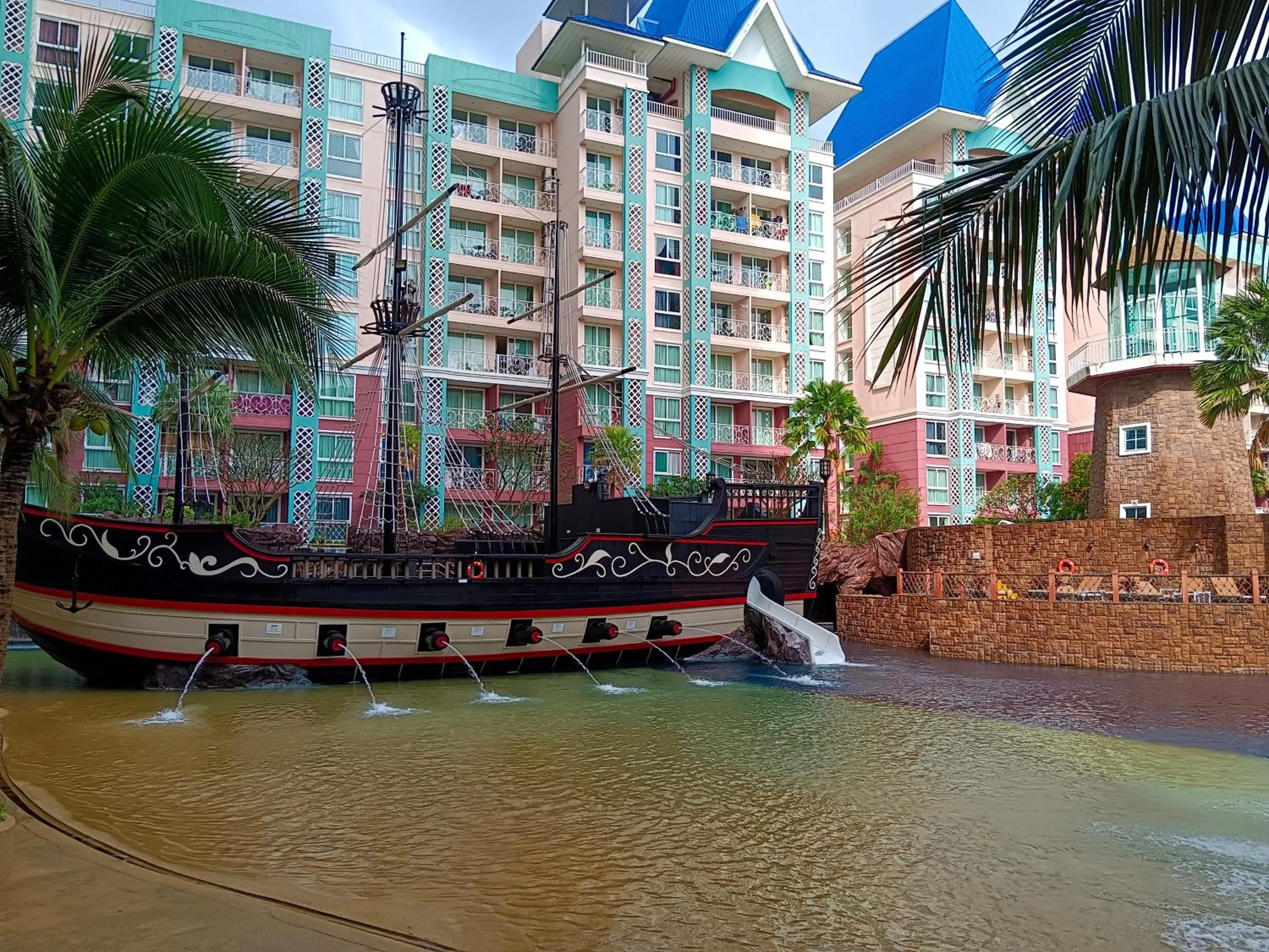 Property building in Grande Caribbean Condo Resort Pattaya