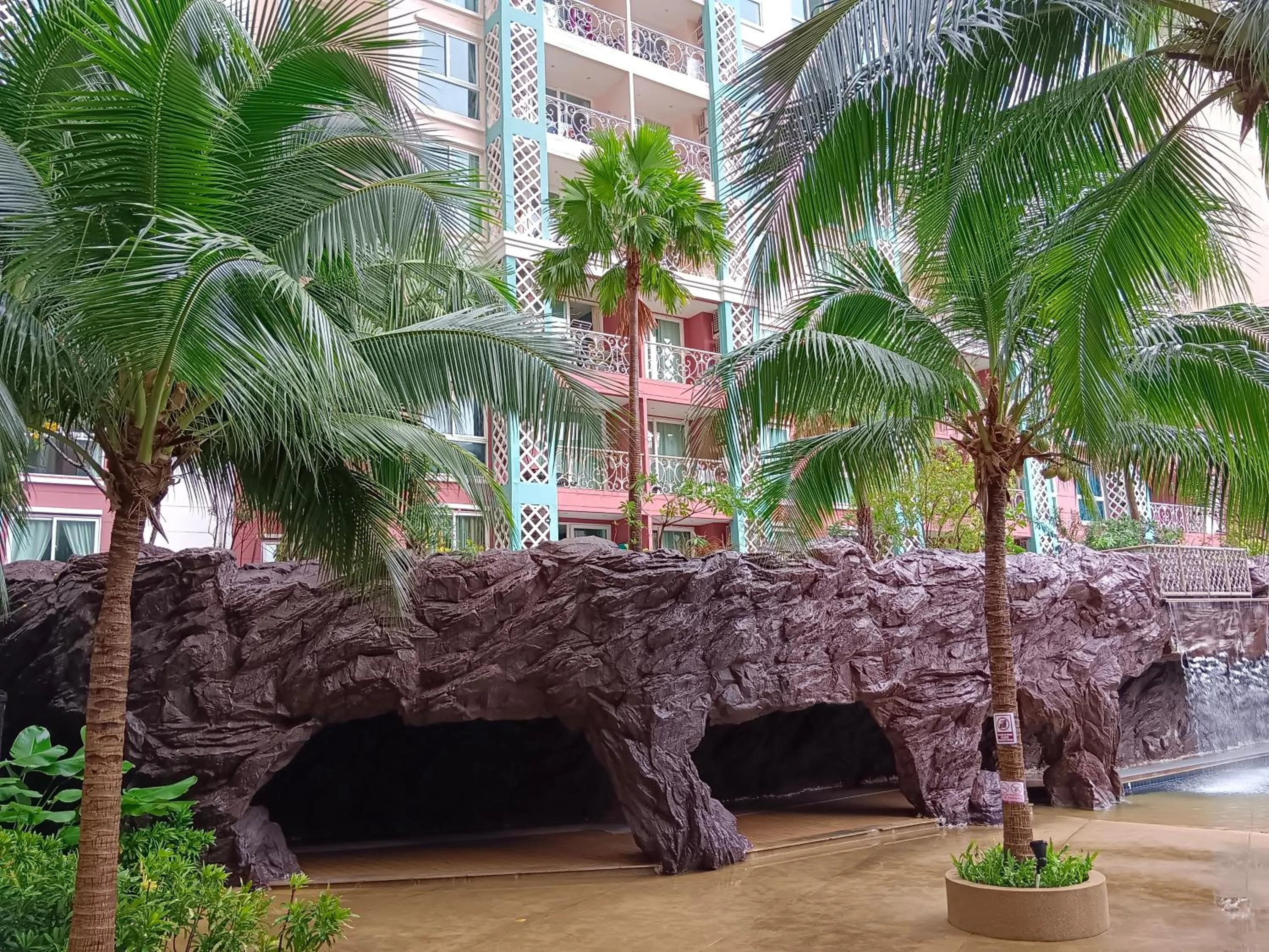 Property building in Grande Caribbean Condo Resort Pattaya