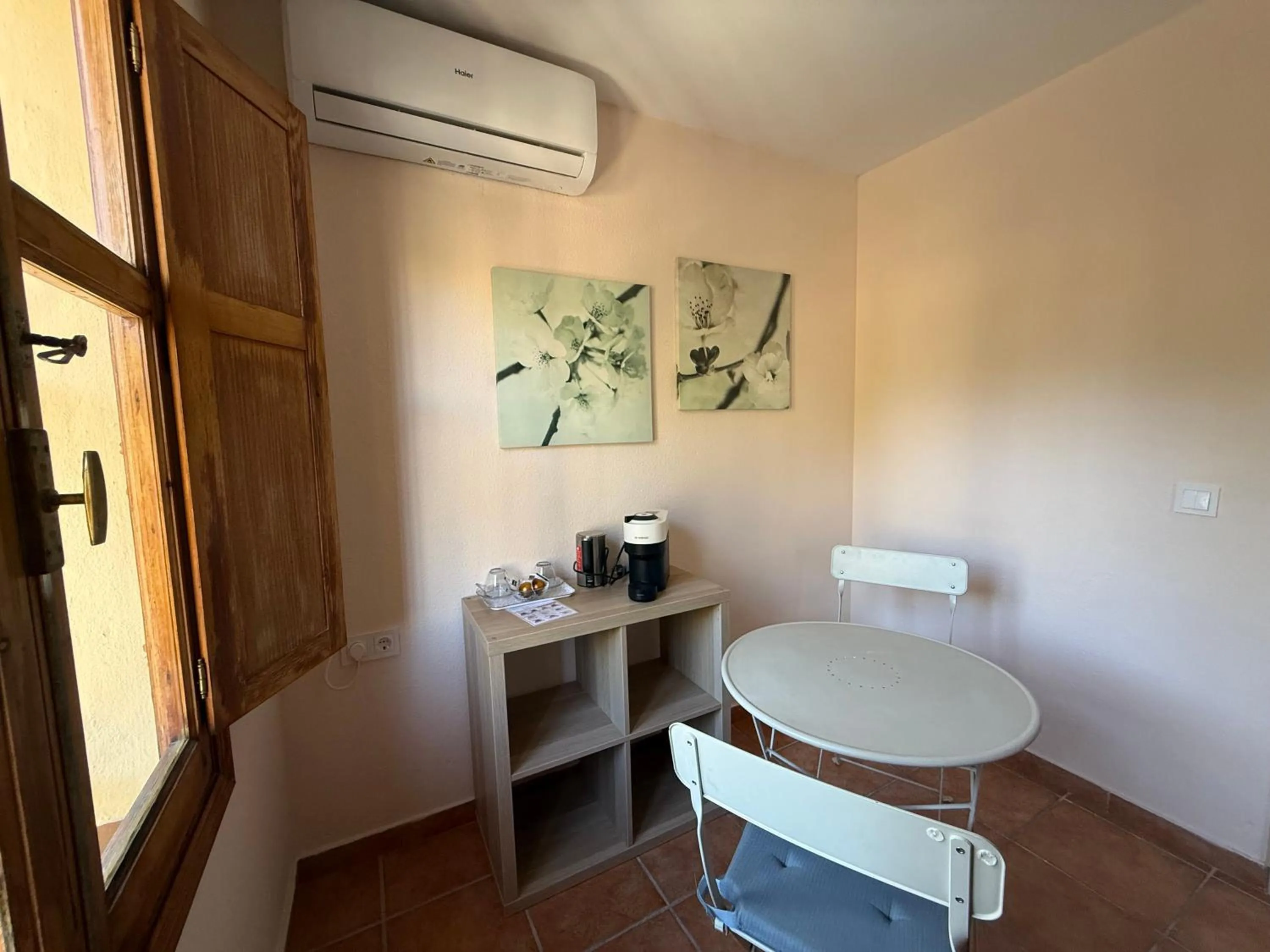 Bedroom in Hostal Moscatel