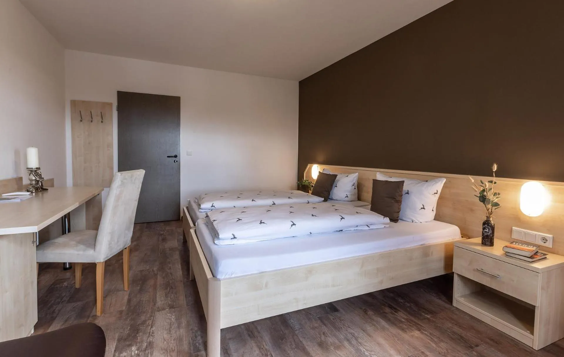 Bedroom, Bed in Brauereigasthof Hofmark