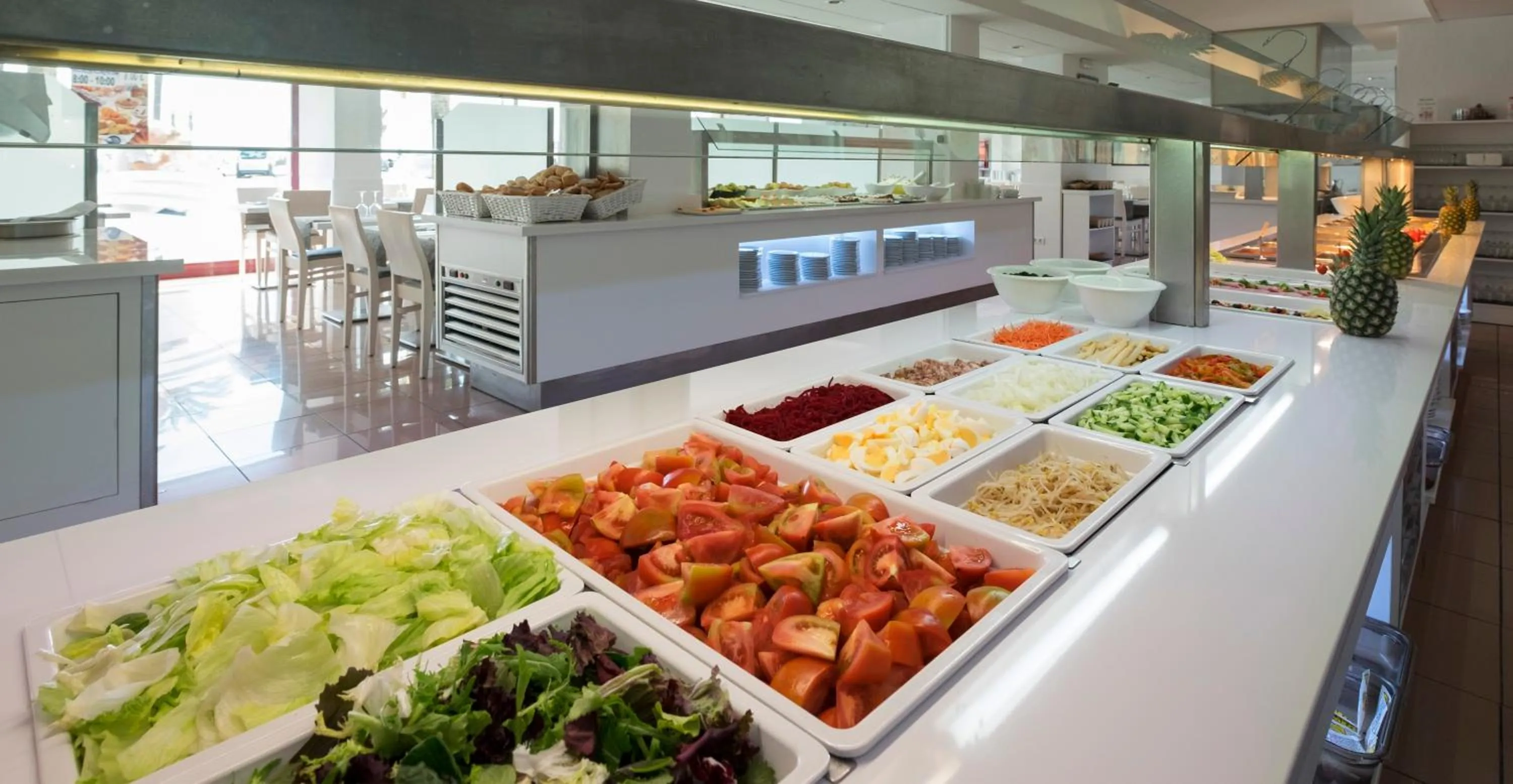 Restaurant/places to eat in Rosamar Maritim 4*