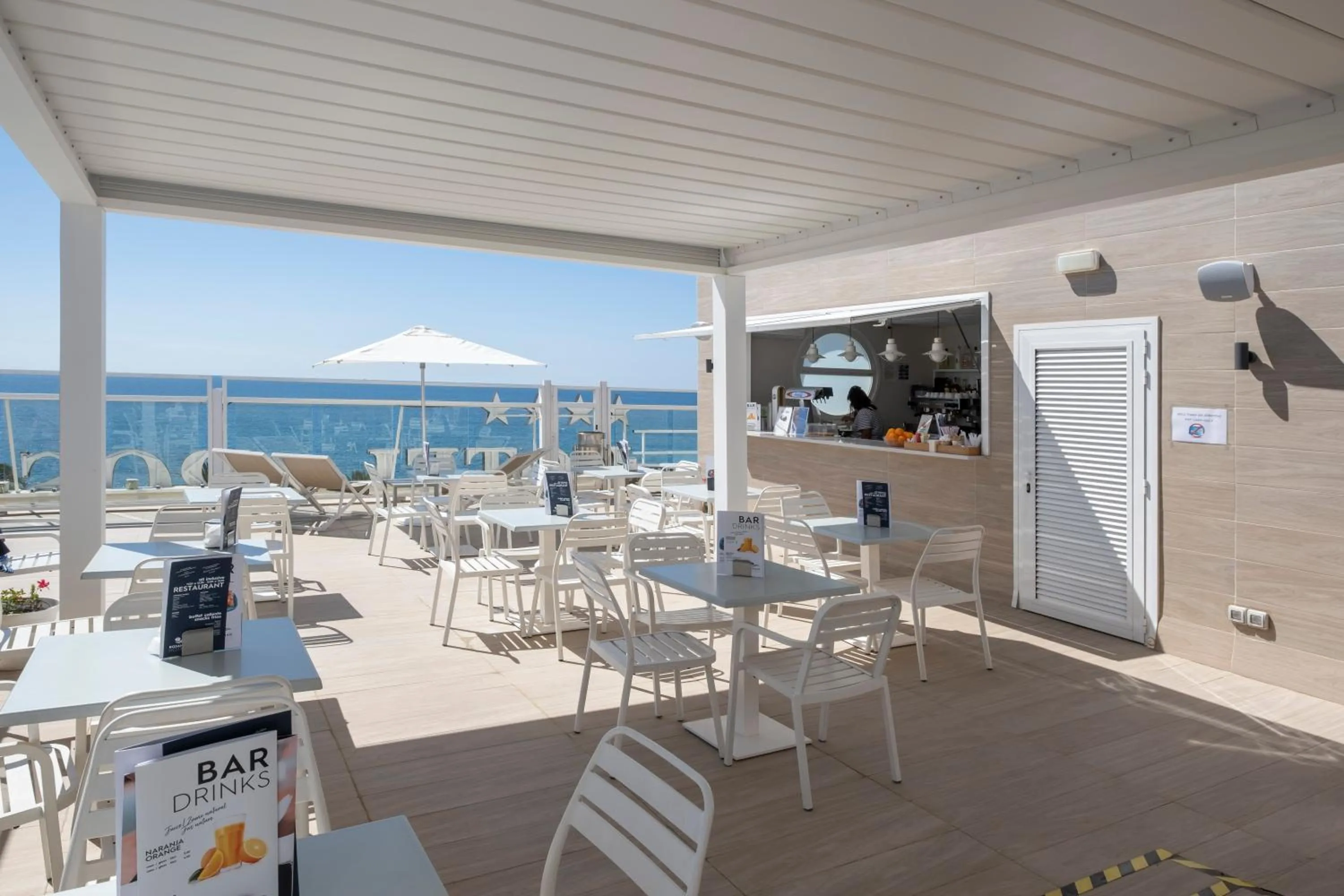 Lounge or bar in Rosamar Maritim 4*
