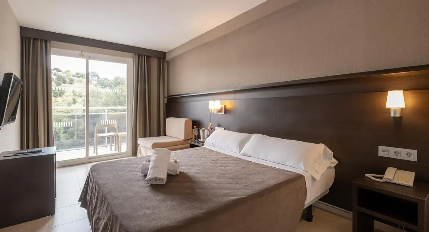 Double Room in Hotel Rosamar Garden Resort 4* Double Room in Hotel Rosamar Garden Resort 4*