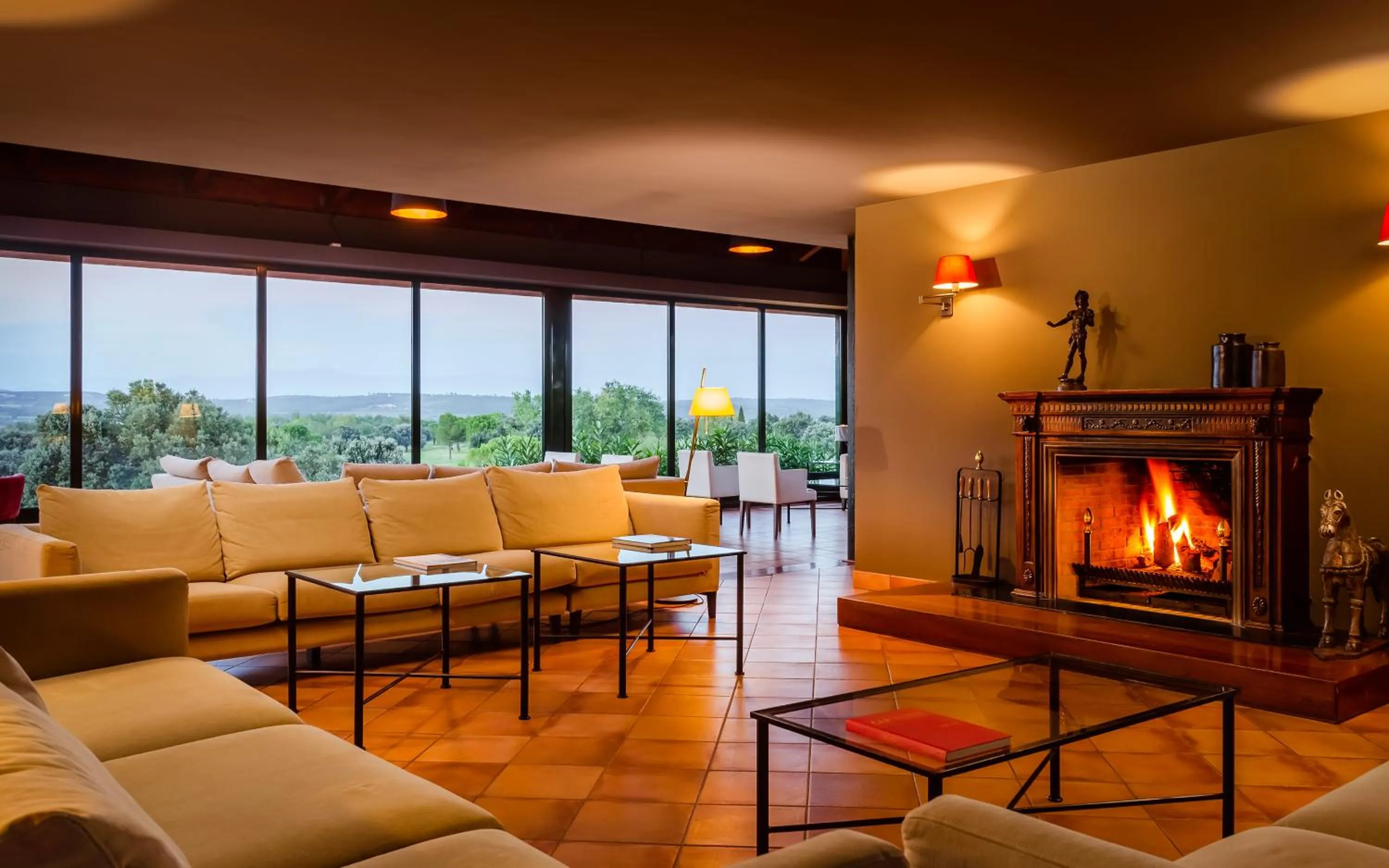 Lounge or bar in Hotel TorreMirona Golf & Spa