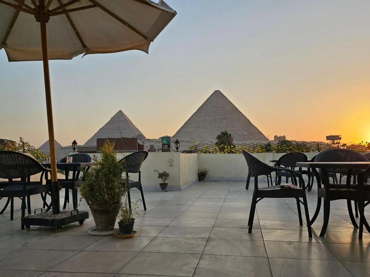 Nearby landmark in Hur Pyramids Inn
