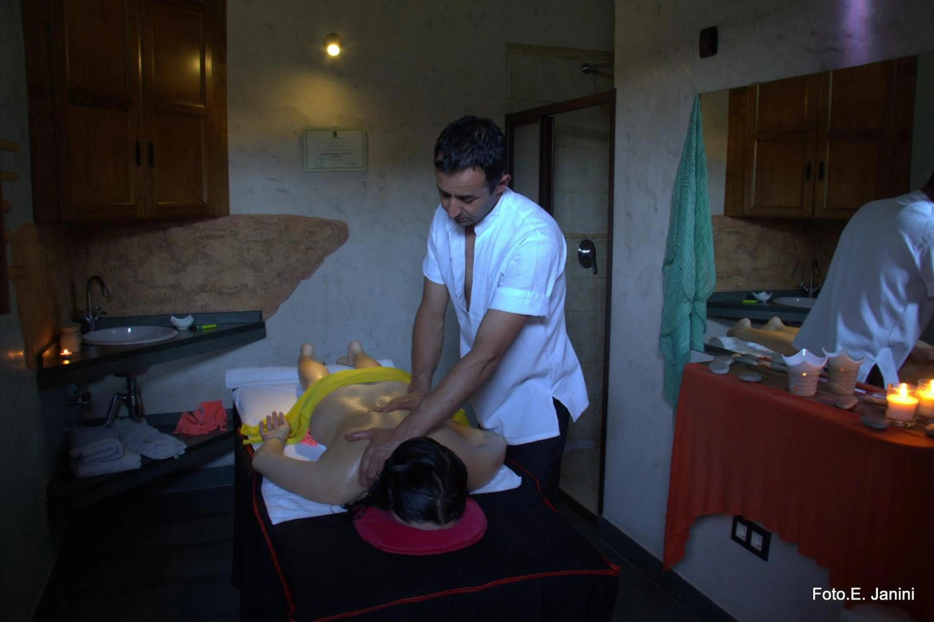 Massage in Turismo Rural & SPA El Cercado