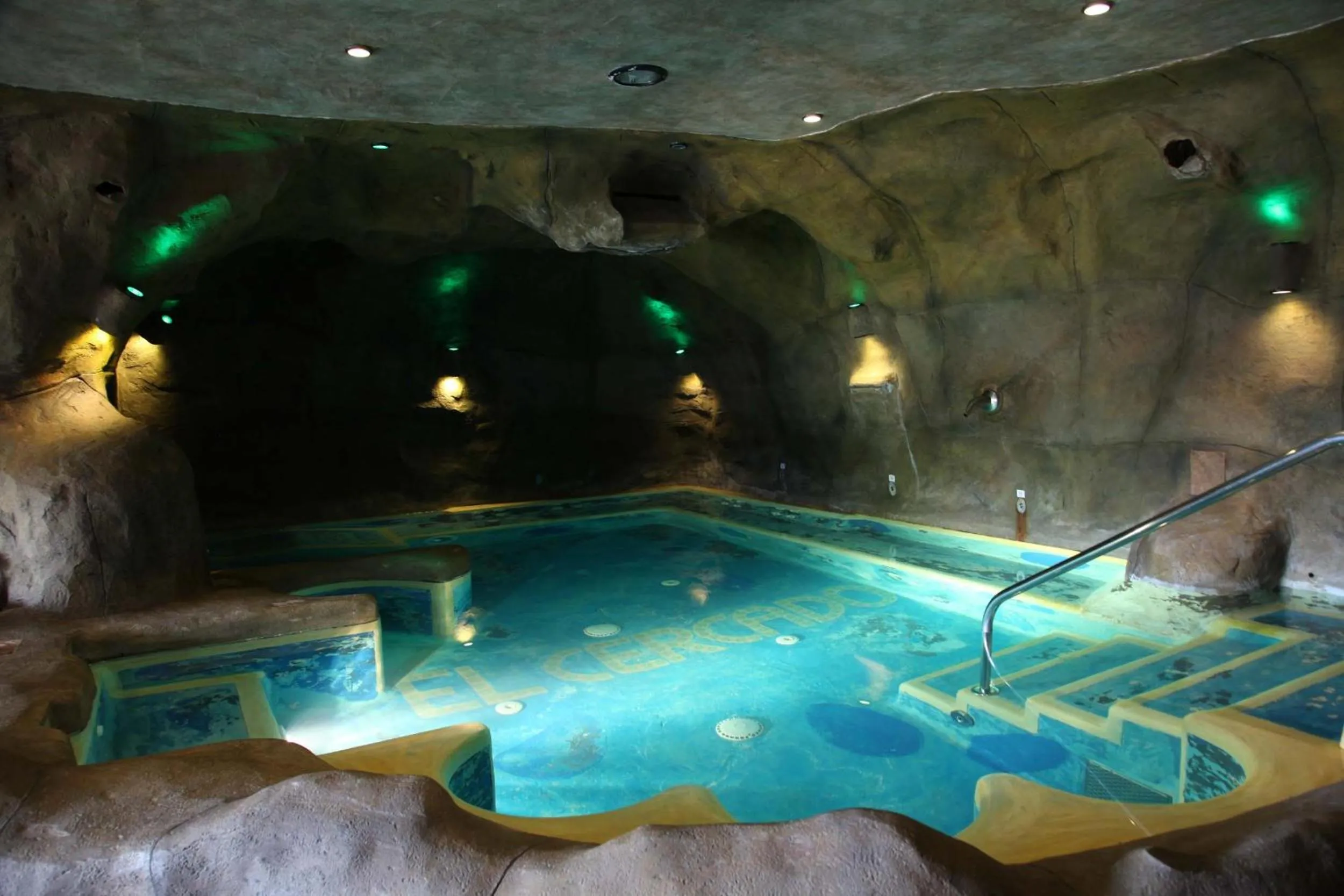 Spa and wellness centre/facilities in Turismo Rural & SPA El Cercado