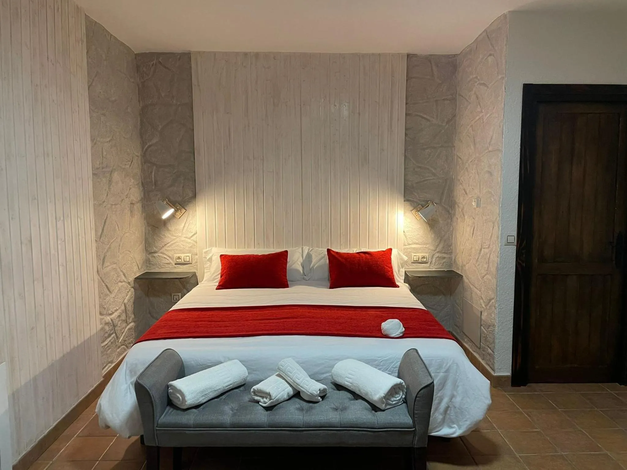 Photo of the whole room, Bed in Turismo Rural & SPA El Cercado