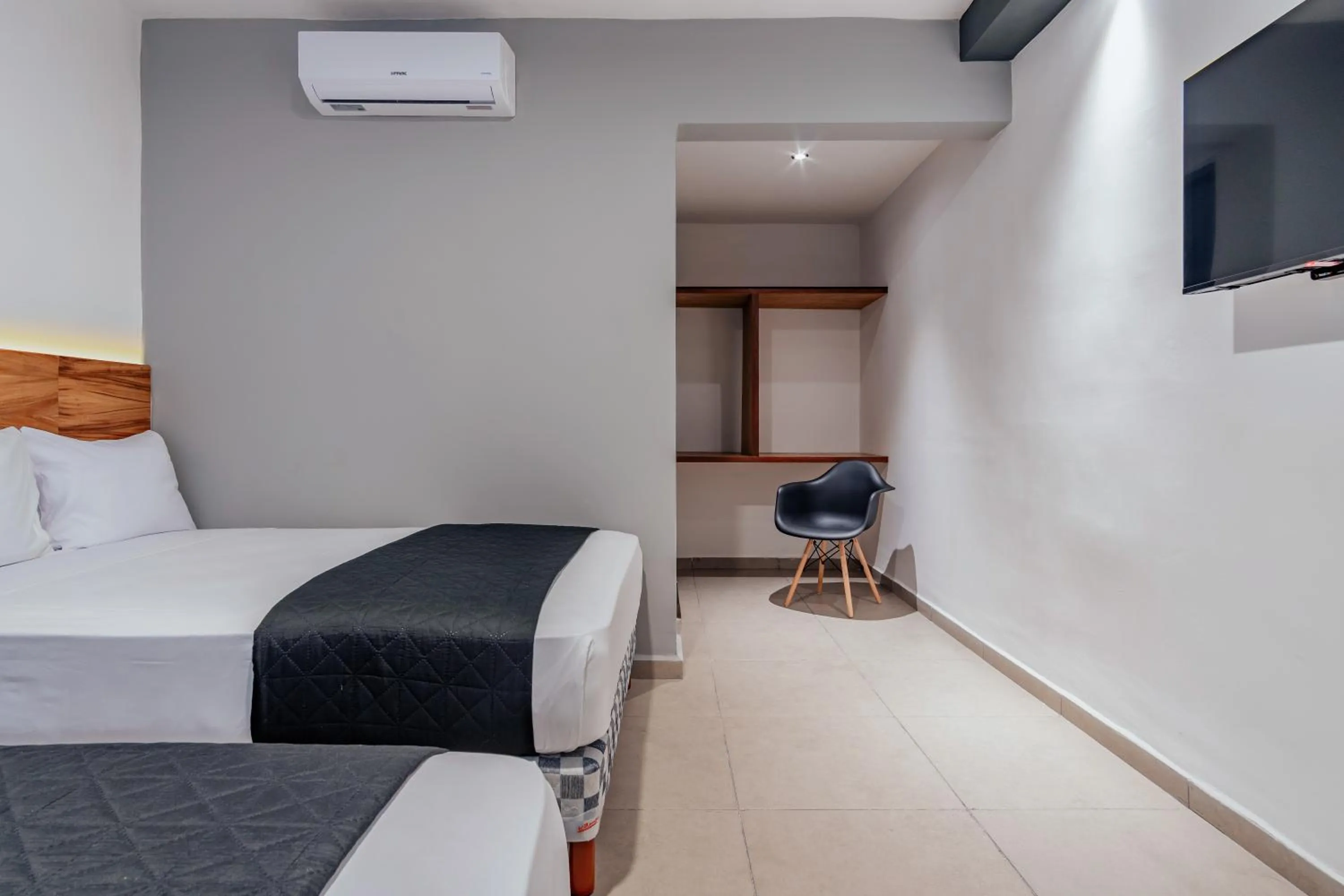 Bedroom, Bed in Hotel Mody Merida