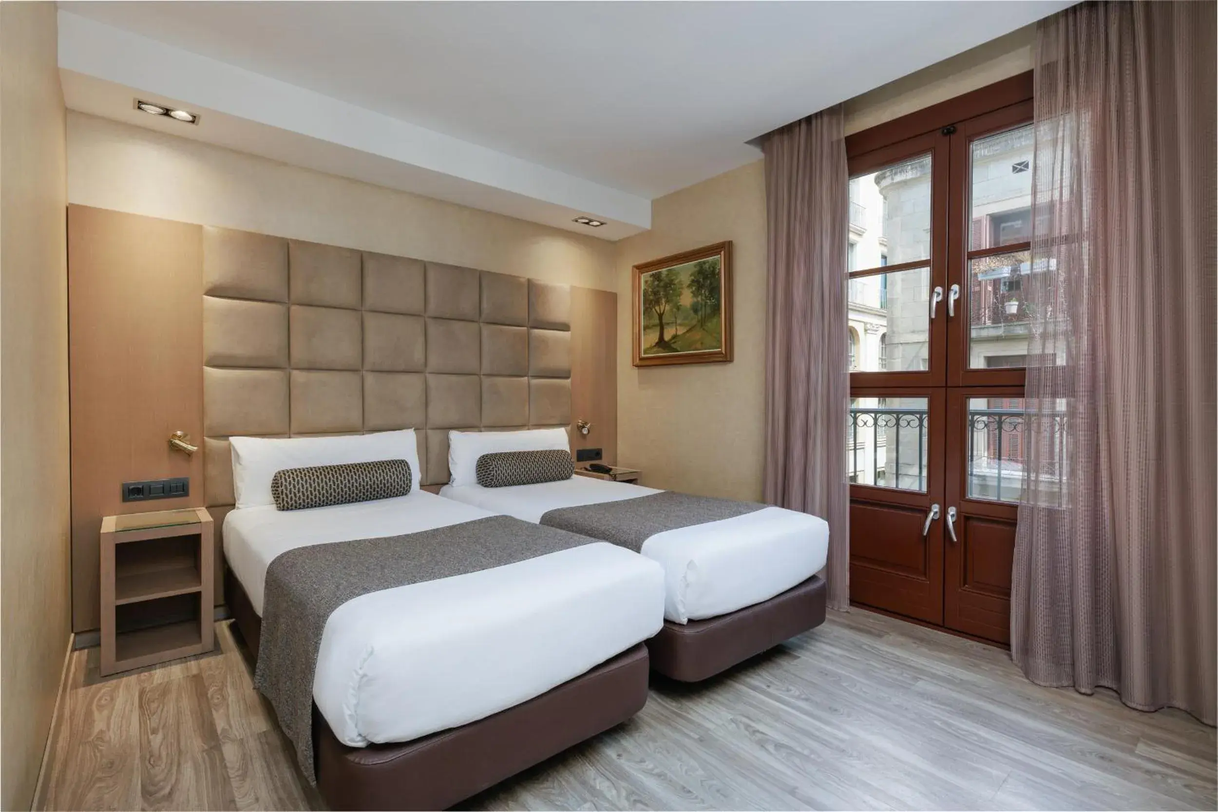 Double or Twin Room in Hotel Suizo Double or Twin Room in Hotel Suizo