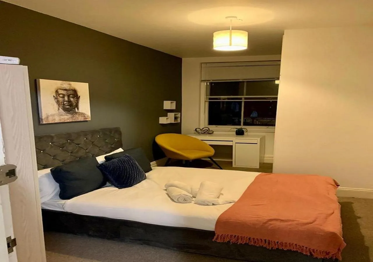 Bedroom in Mollyinn Central Brighton