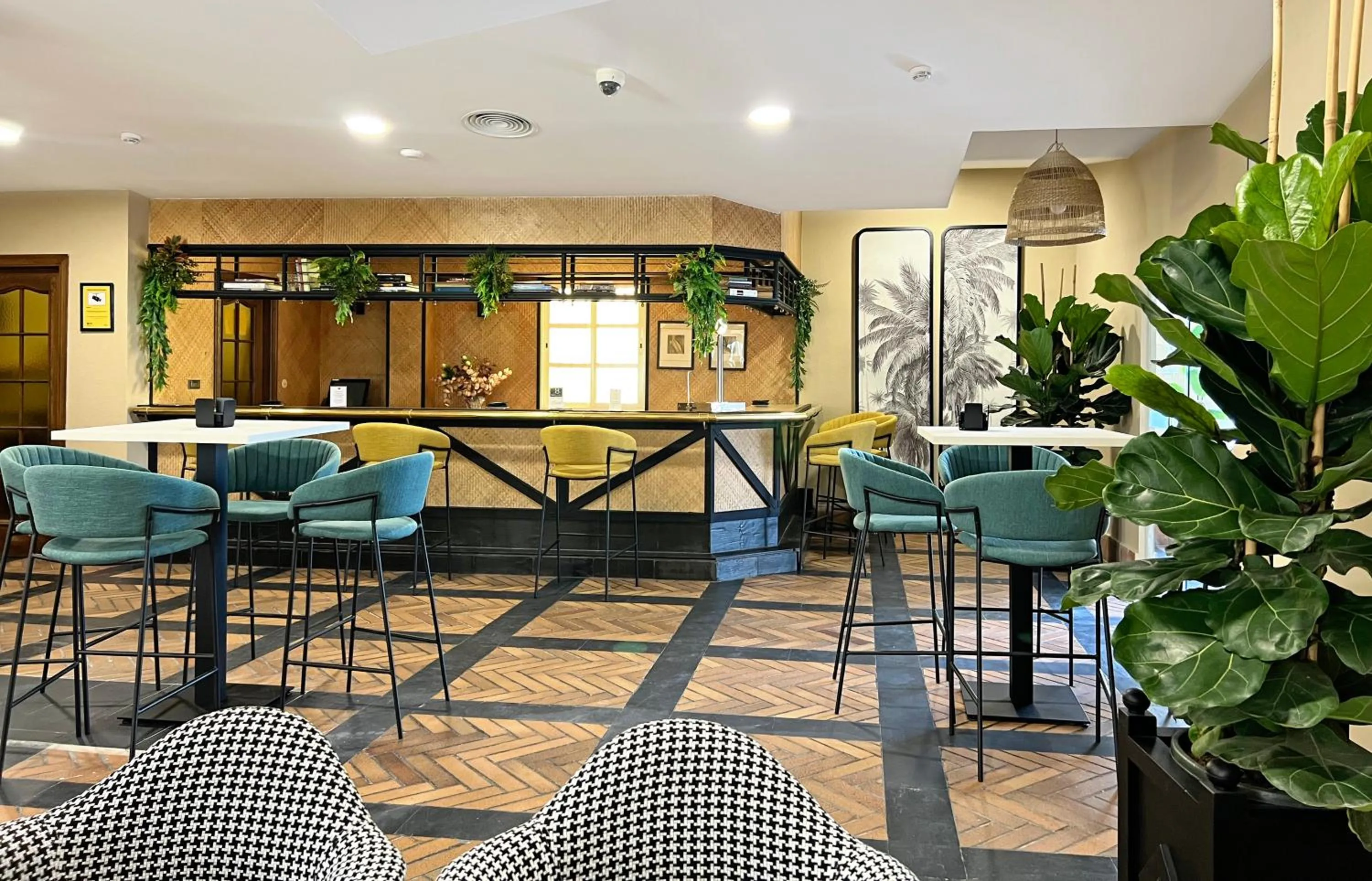 Lounge or bar in Soho Boutique Puerto