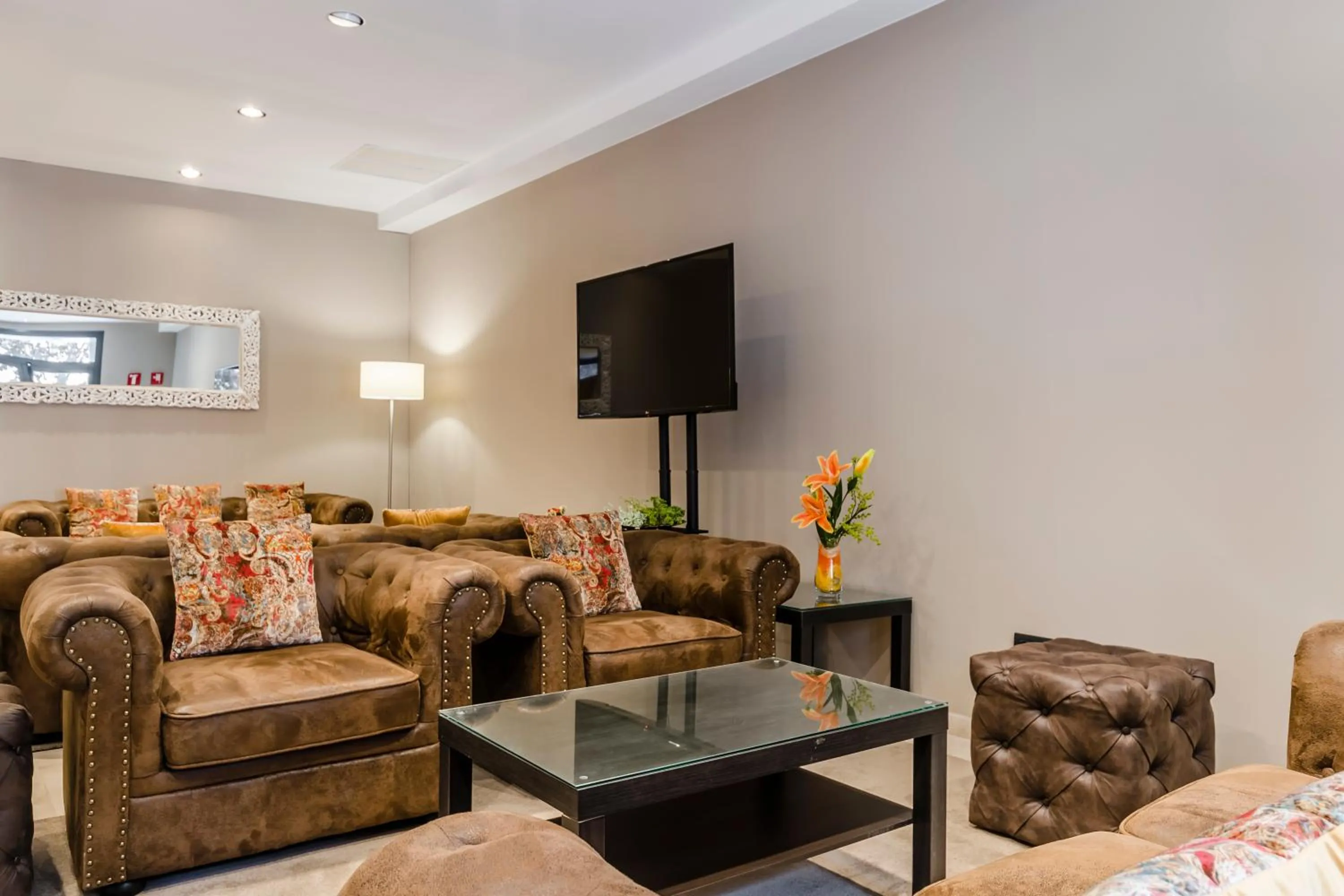 Communal lounge/ TV room in Hotel Civera