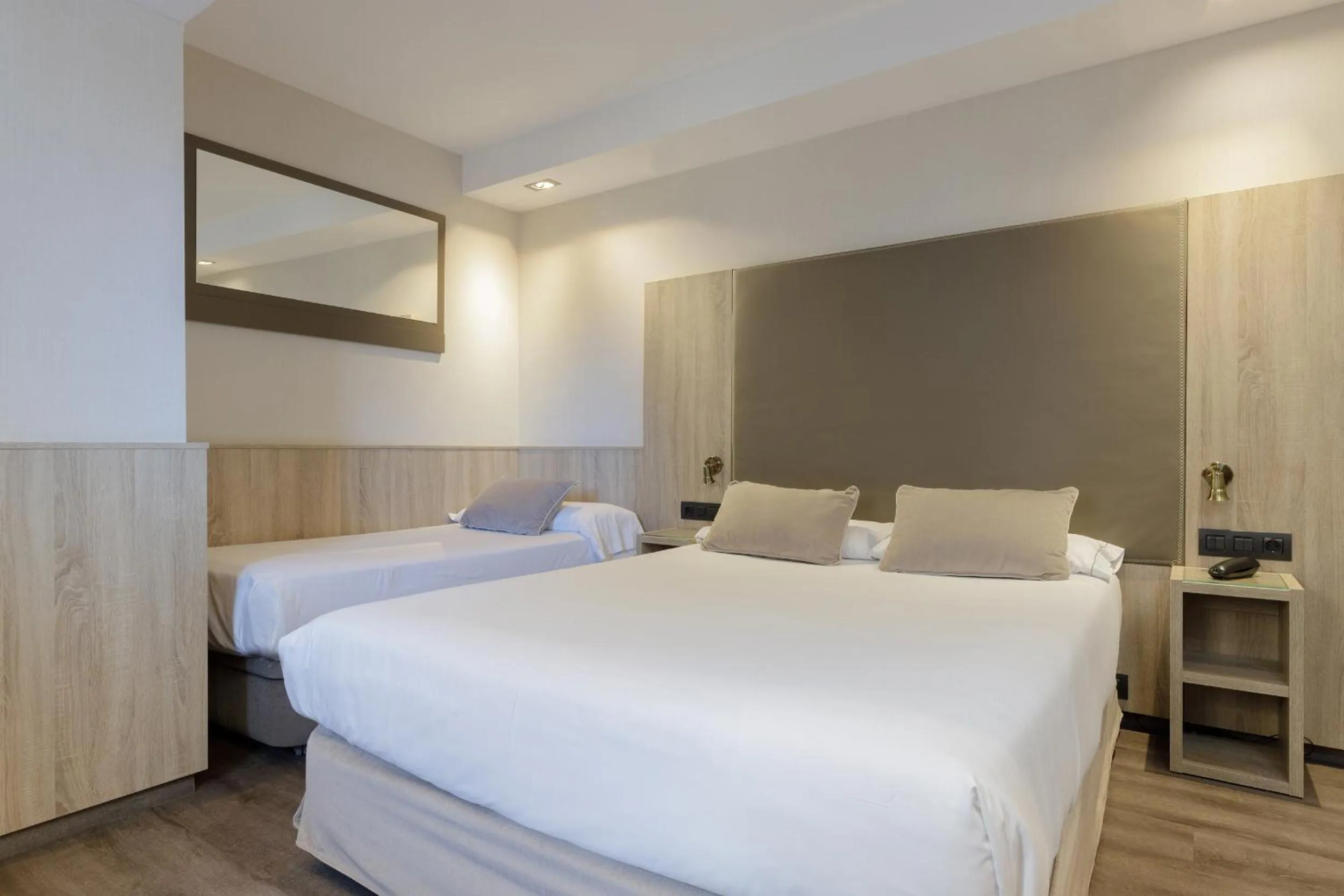 Bedroom, Bed in Hotel Civera