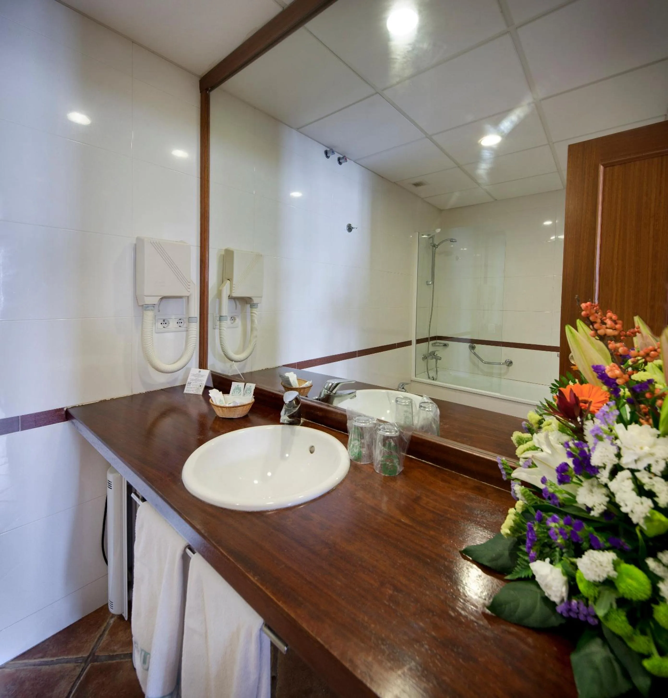 Toilet in Hotel Albarracín