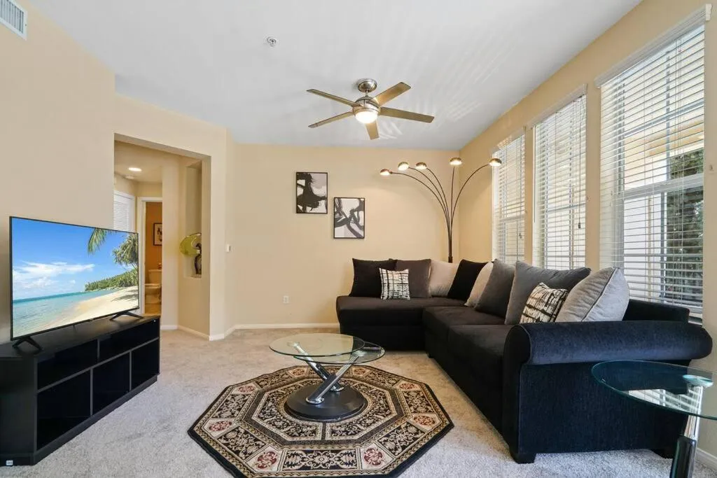 Luxury 2BR/2BA!5Min to Disney! Angelstadium! HondaCenter.