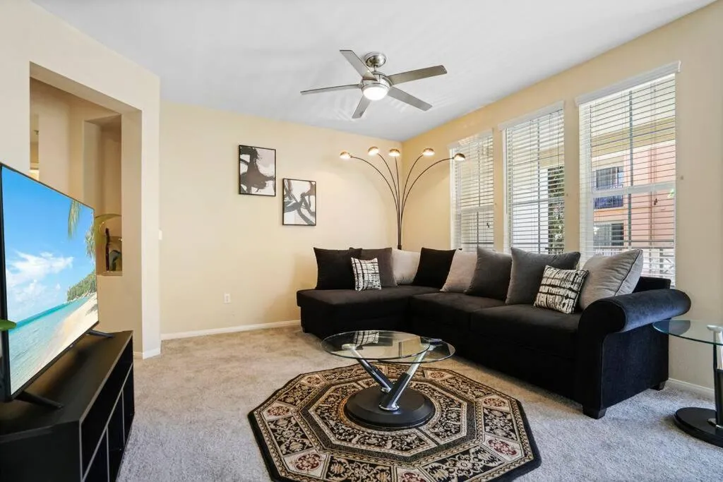 Luxury 2BR/2BA!5Min to Disney! Angelstadium! HondaCenter.