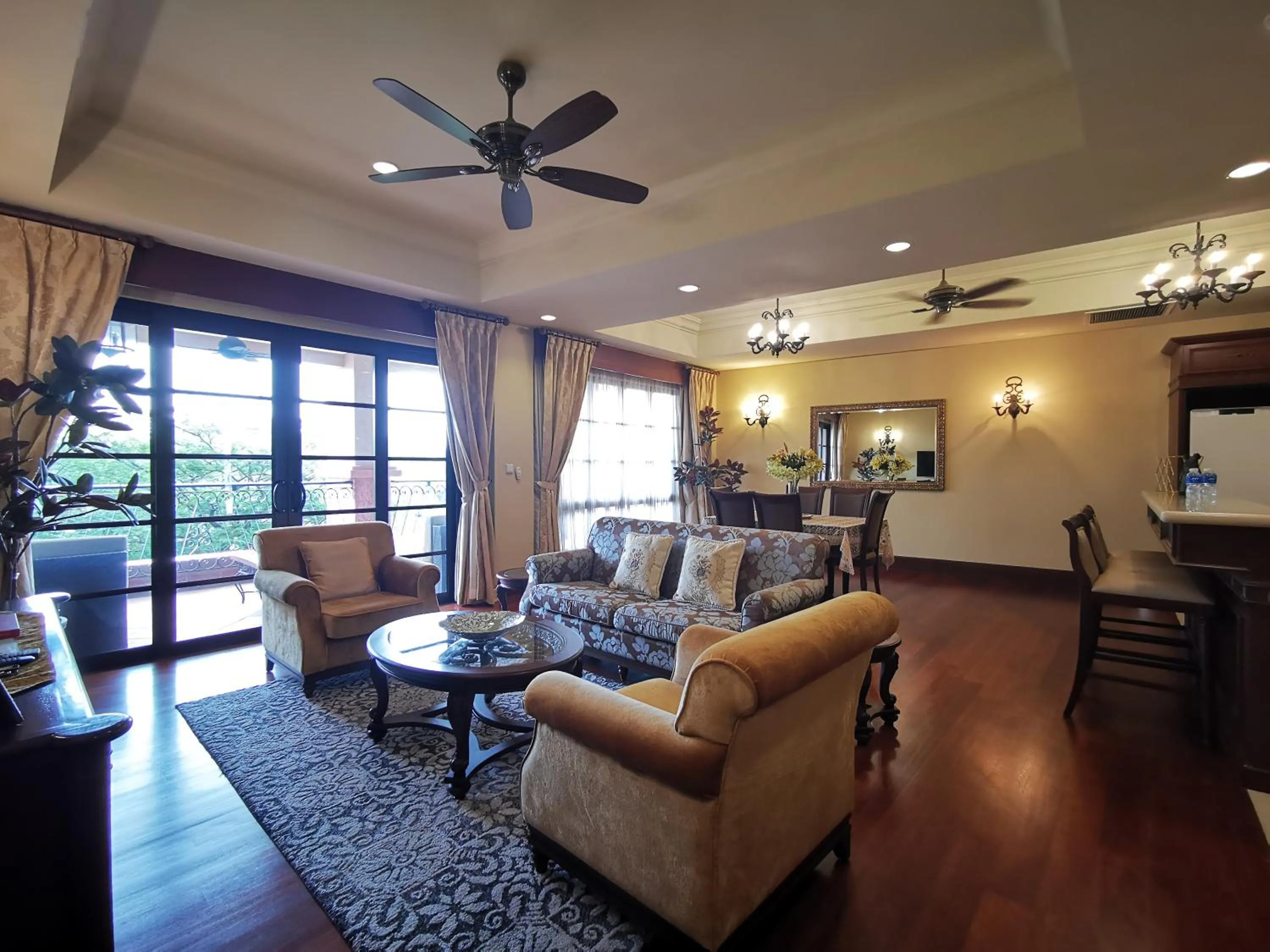 Living room in Casa del Rio Residences