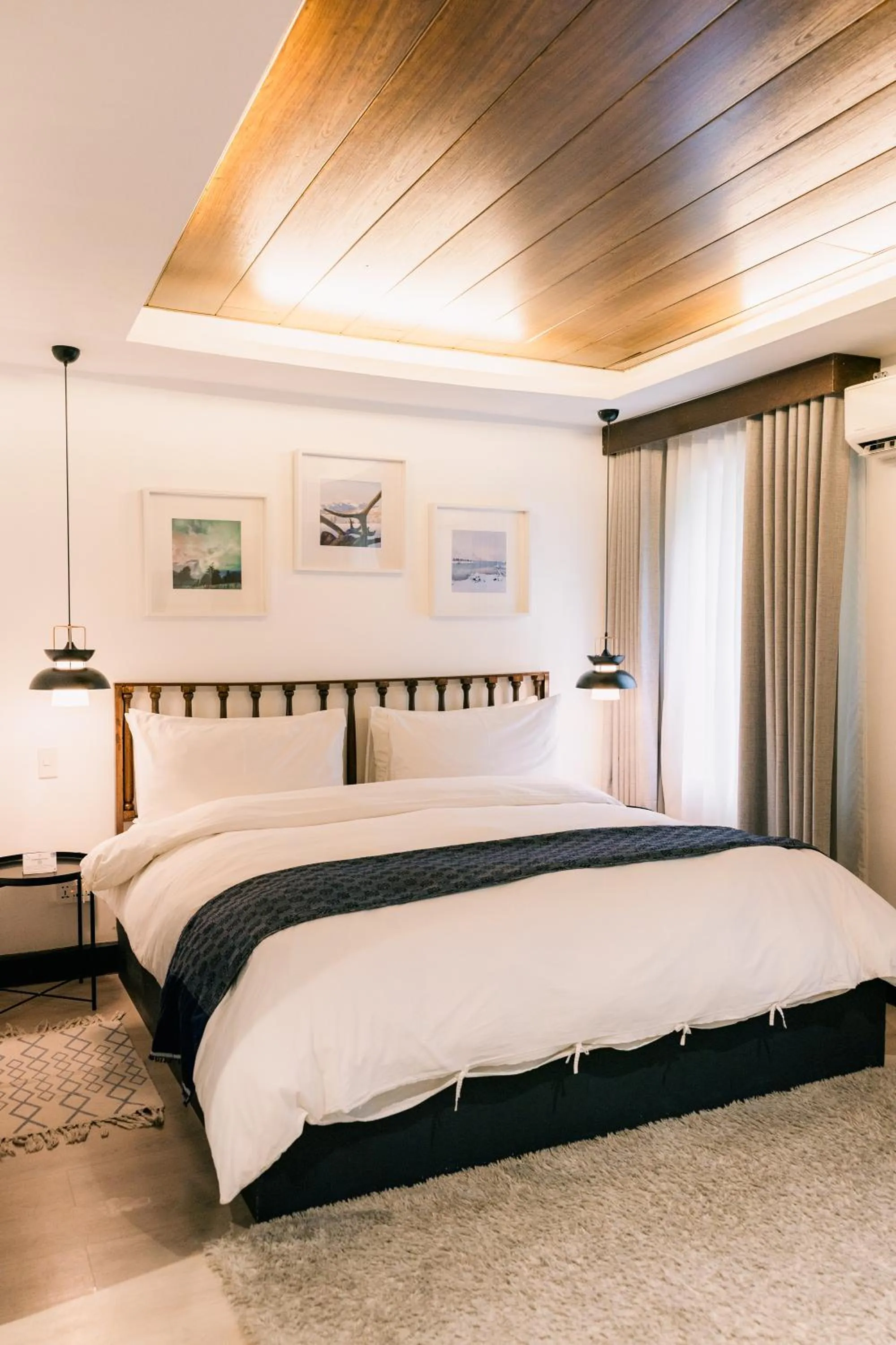 Bed in Nuuk Taal Lake