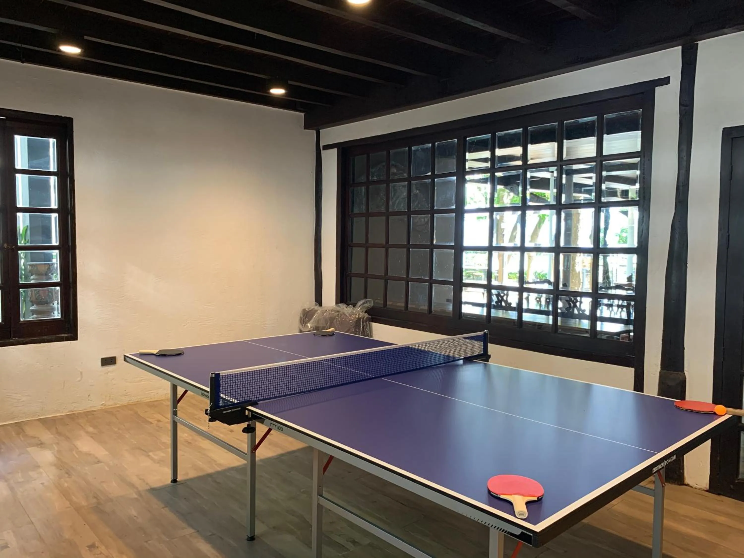 Table tennis in Nuuk Taal Lake