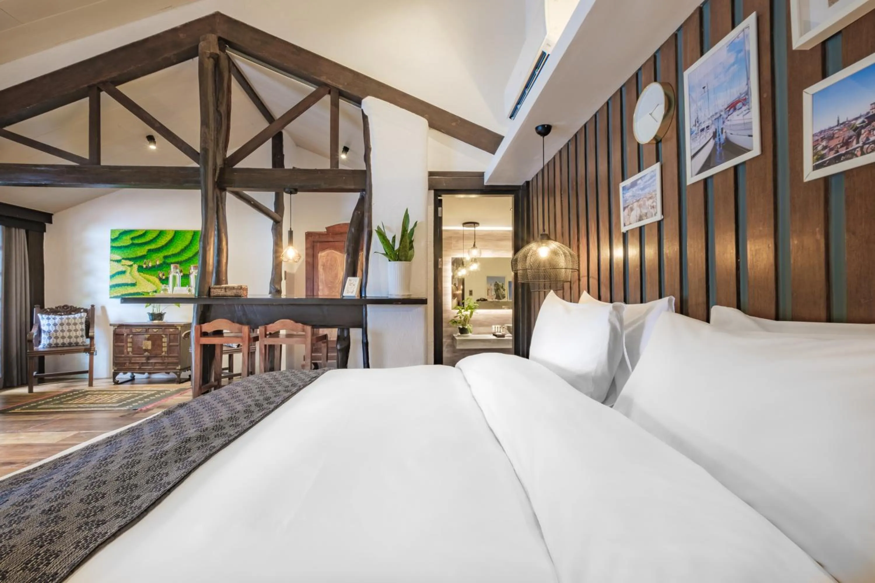 Bed in Nuuk Taal Lake