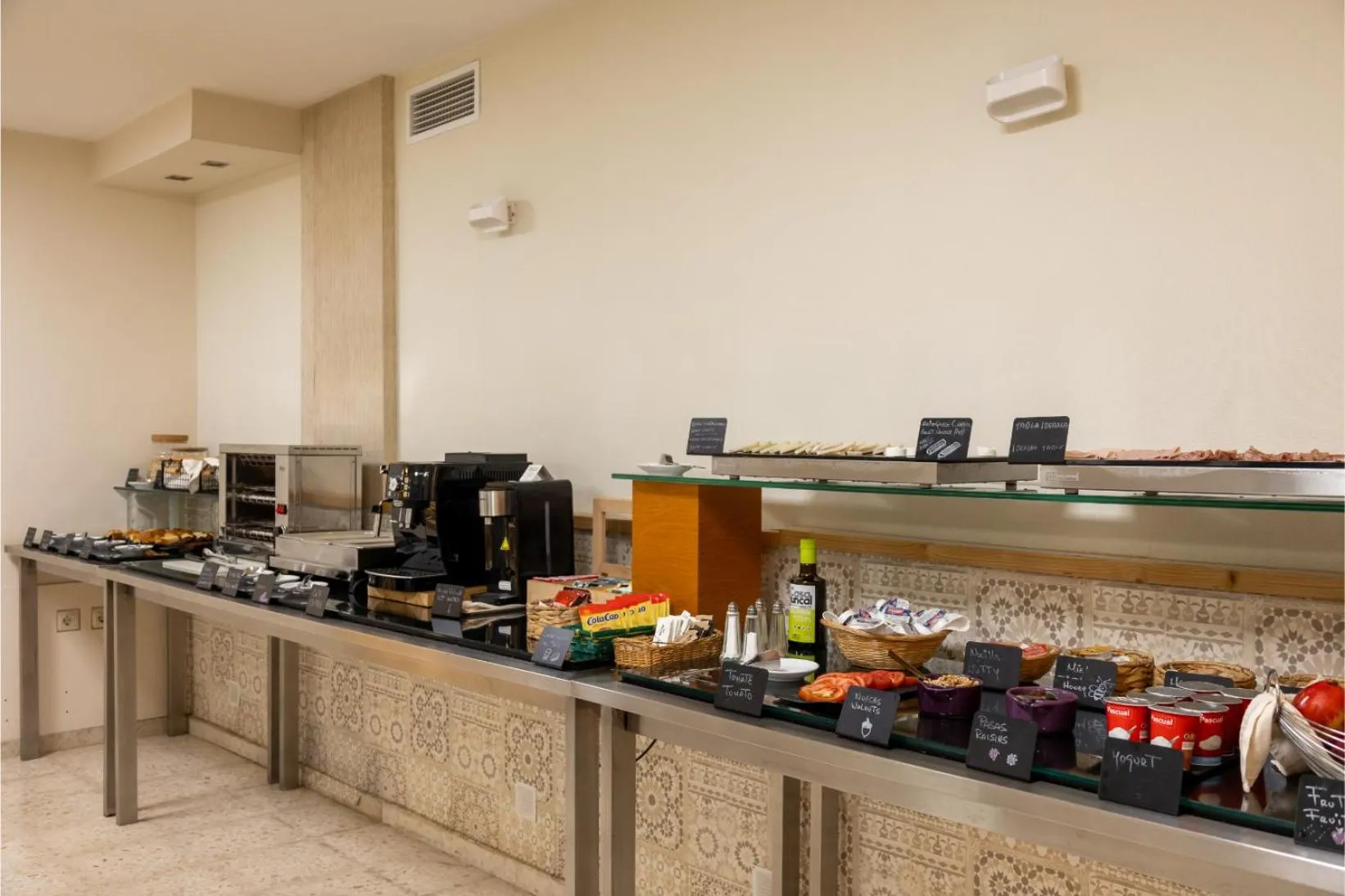 Breakfast in Colectia Hotel Santa Lucía