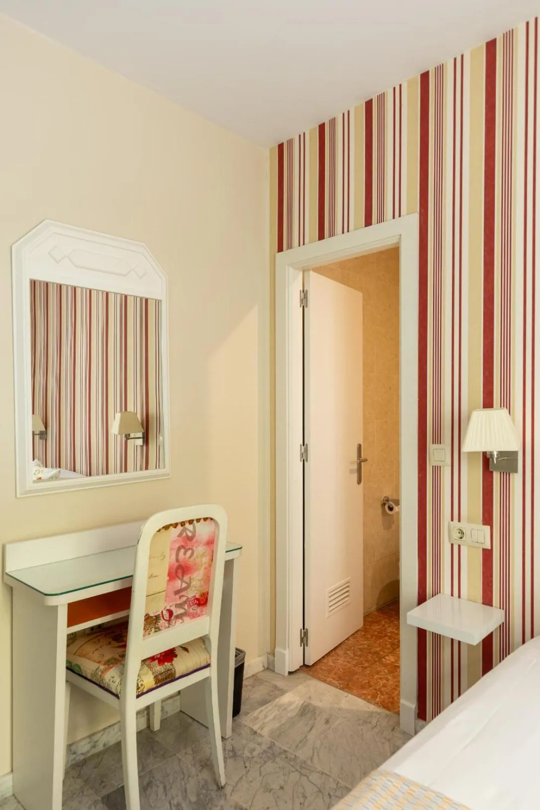 Bedroom, Bed in Colectia Hotel Santa Lucía