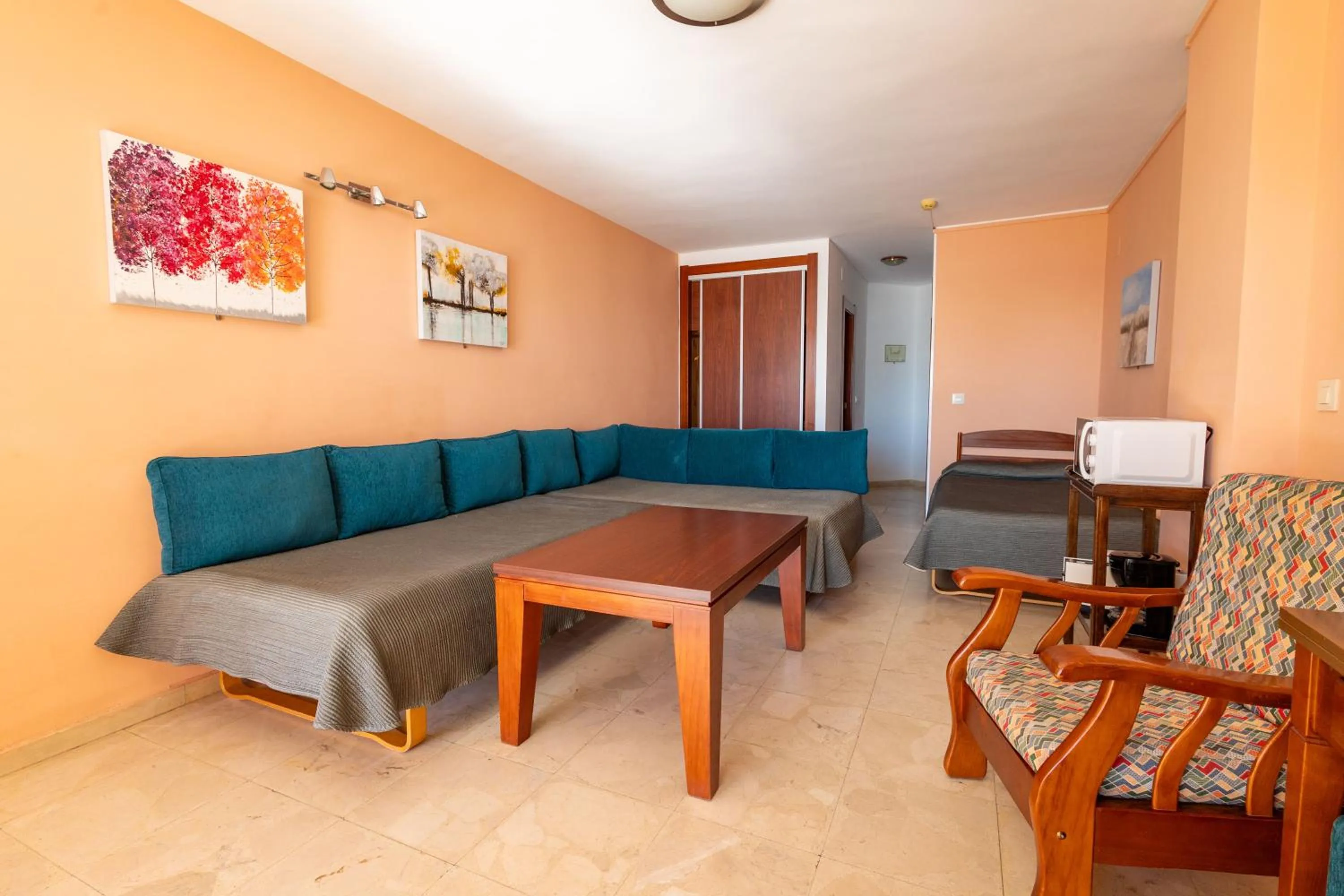 Apartamentos La Jabega