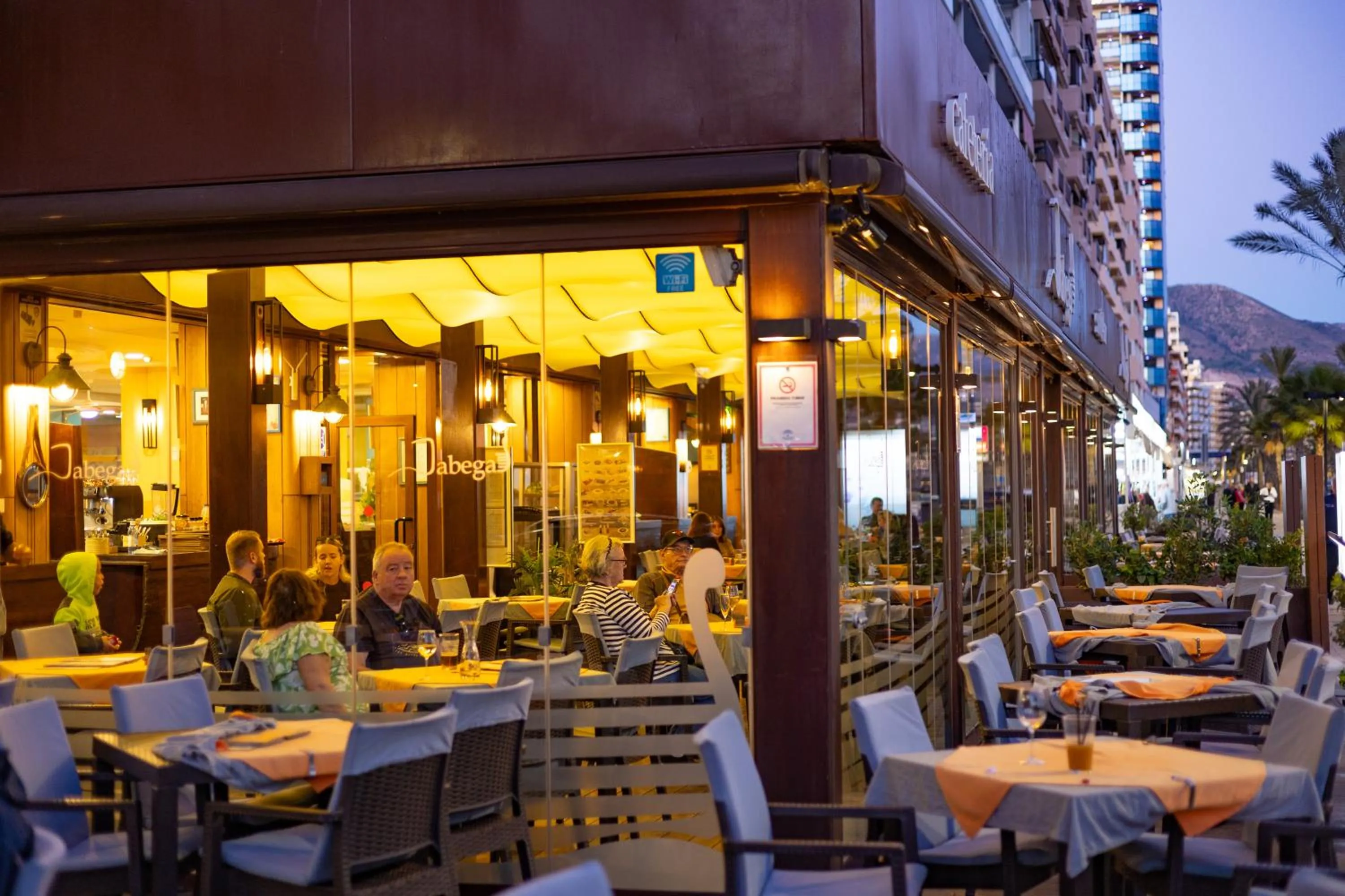 Apartamentos La Jabega