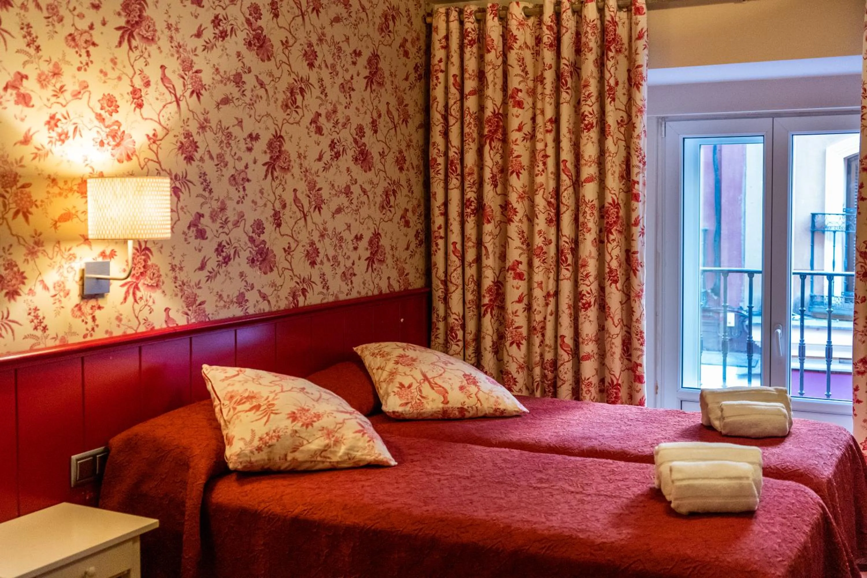 Bed in Hostal Matheu