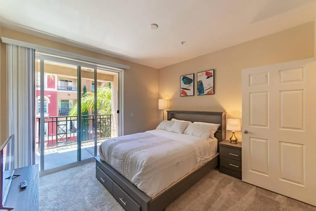 Lovely 2BR/2BA!5MIN to Disney! Angelstadium! HondaCenter.