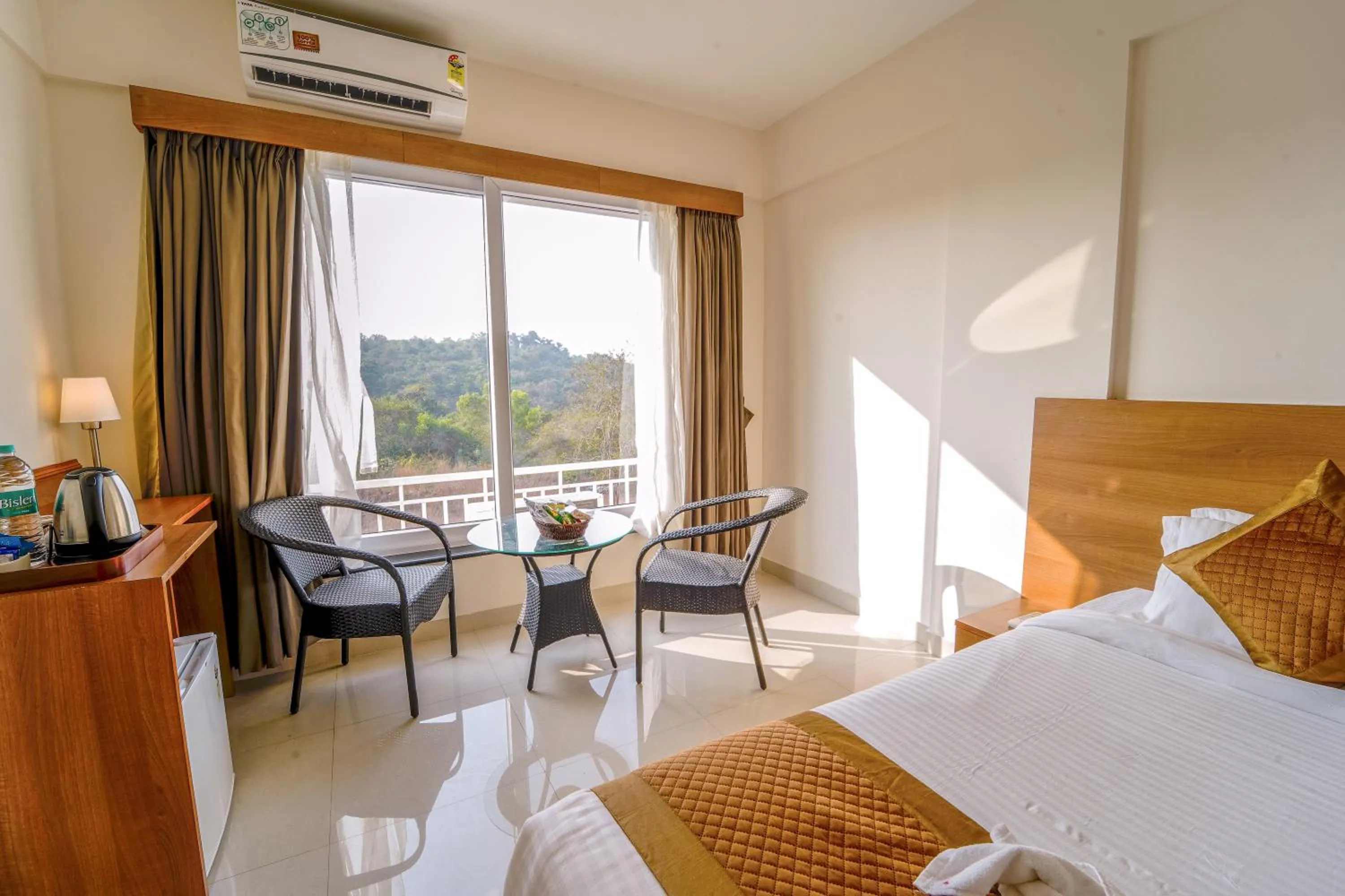 Bedroom, Bed in Hotel Wayfarer