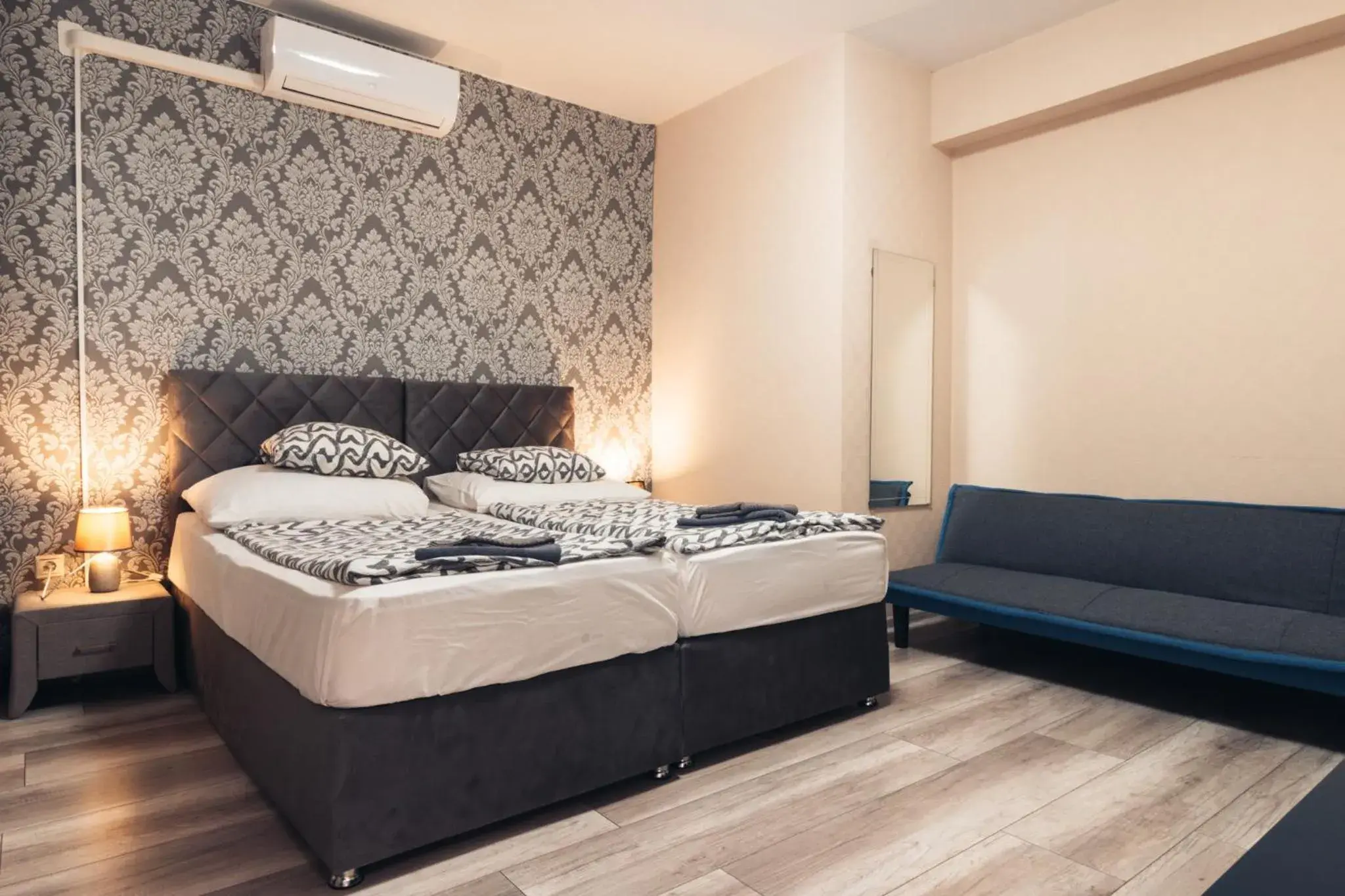 Superior Family Room in Végvári Hotel Eger Superior Family Room in Végvári Hotel Eger